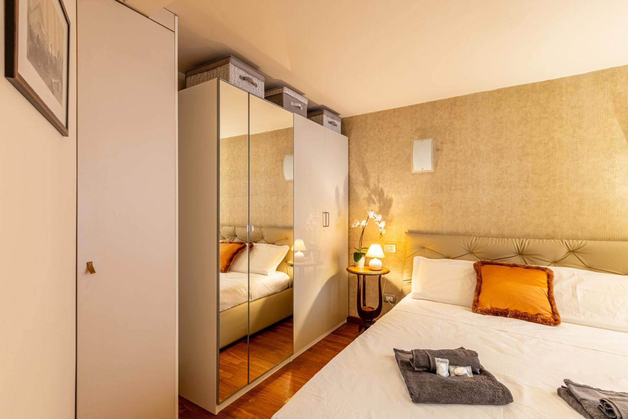 Luxury, Modern & Charming Near Station
