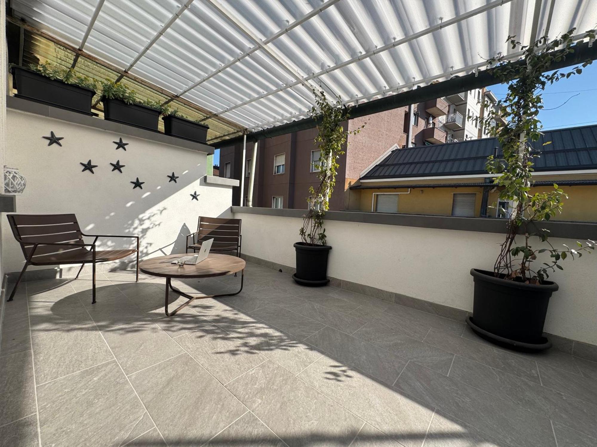 Terrace And Relax - Joseph's - Homy