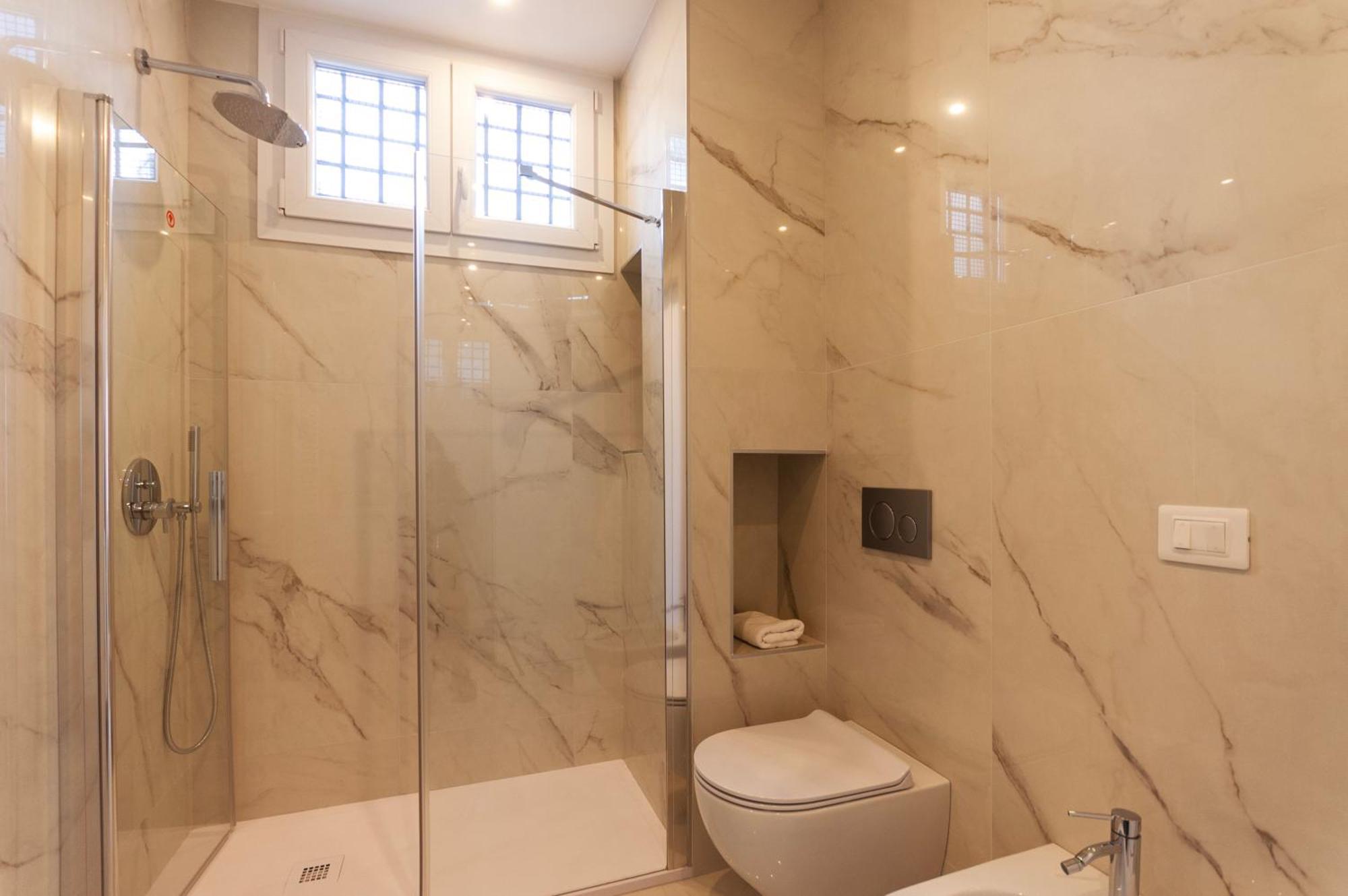 Youhosty - Gioia Large Apartment Milan