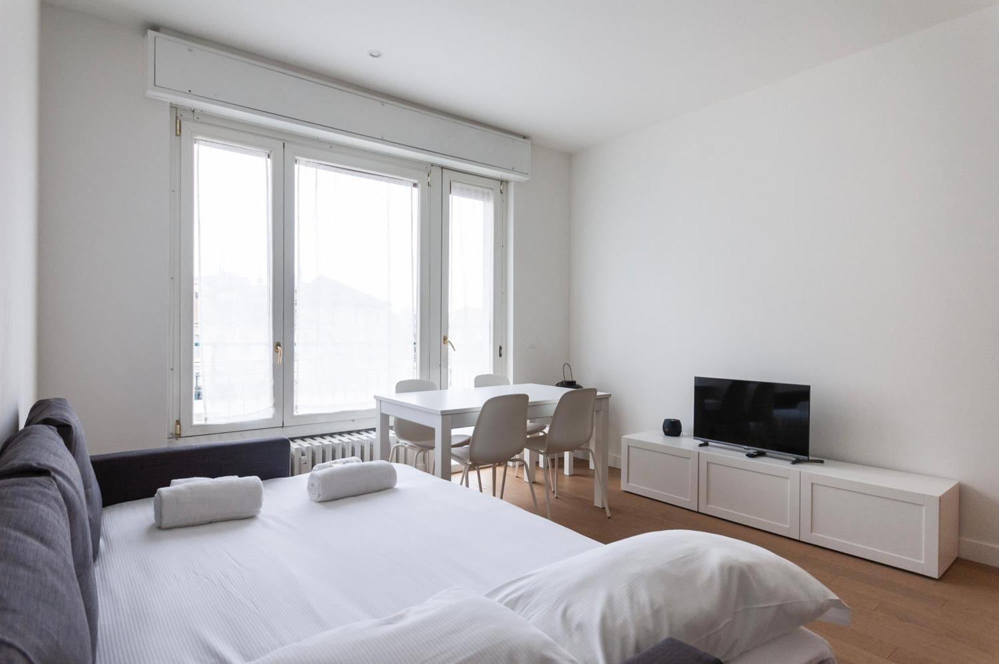 Youhosty - Gioia Large Apartment