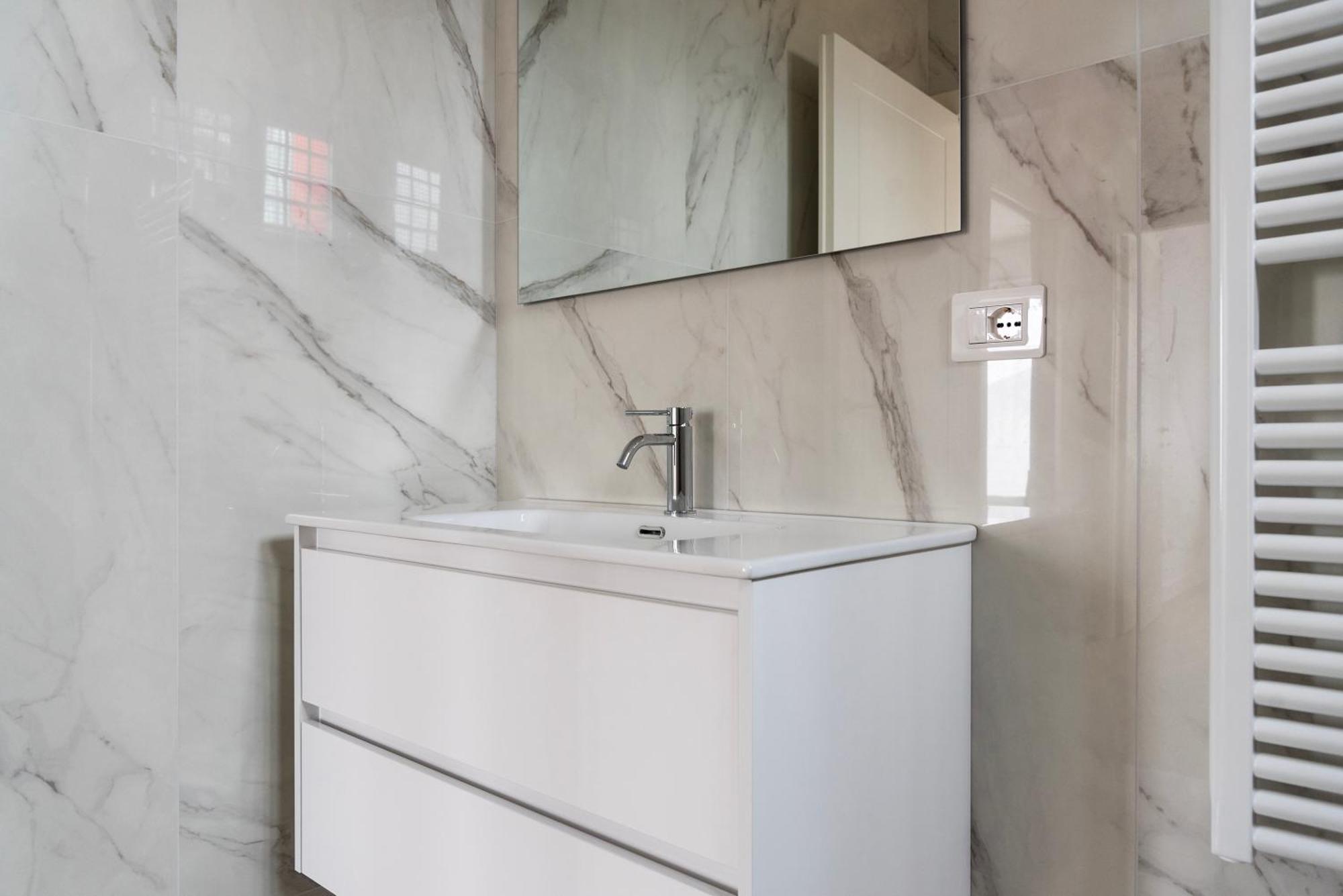 Youhosty - Gioia Large Apartment