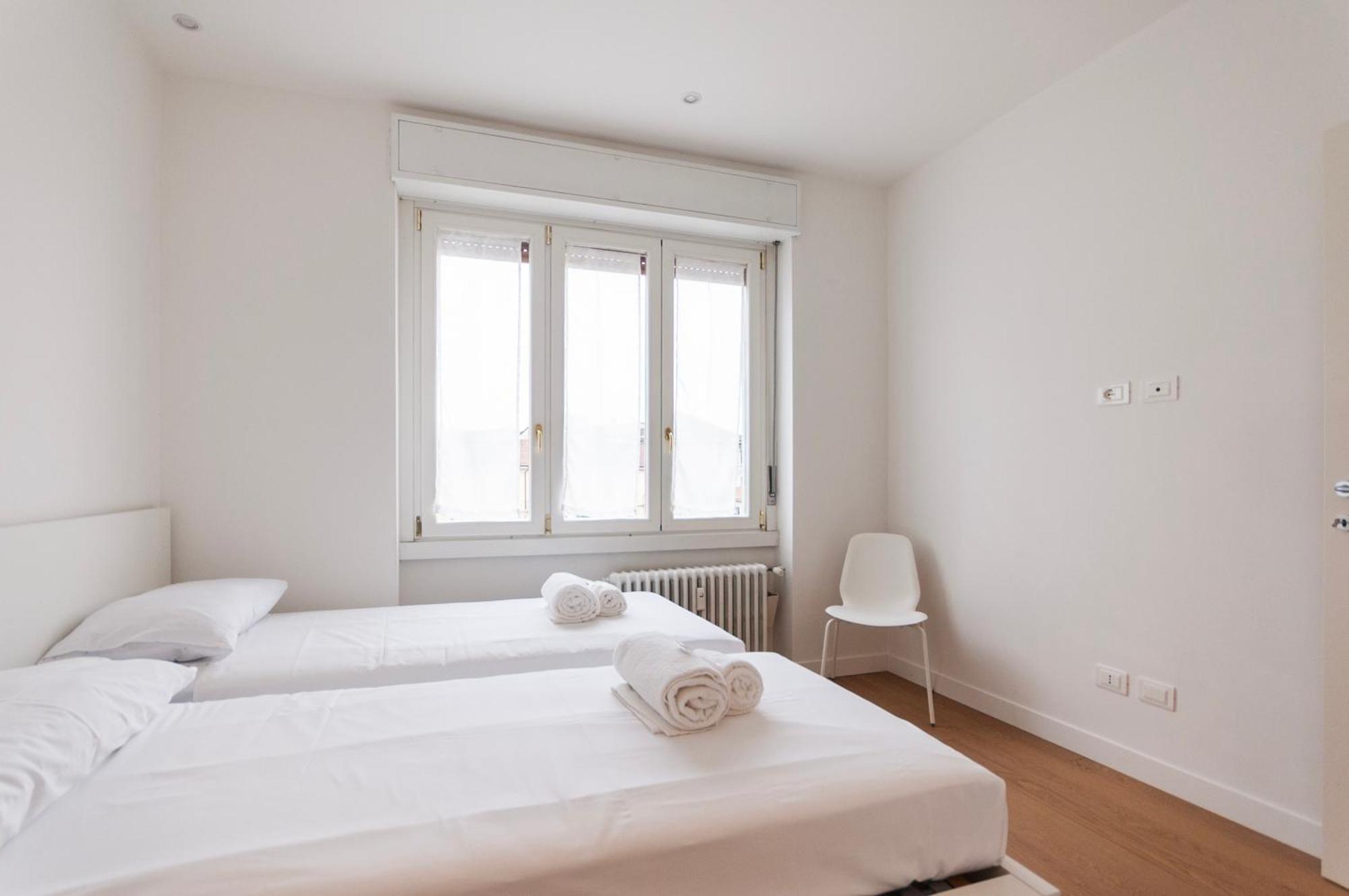 Youhosty - Gioia Large Apartment