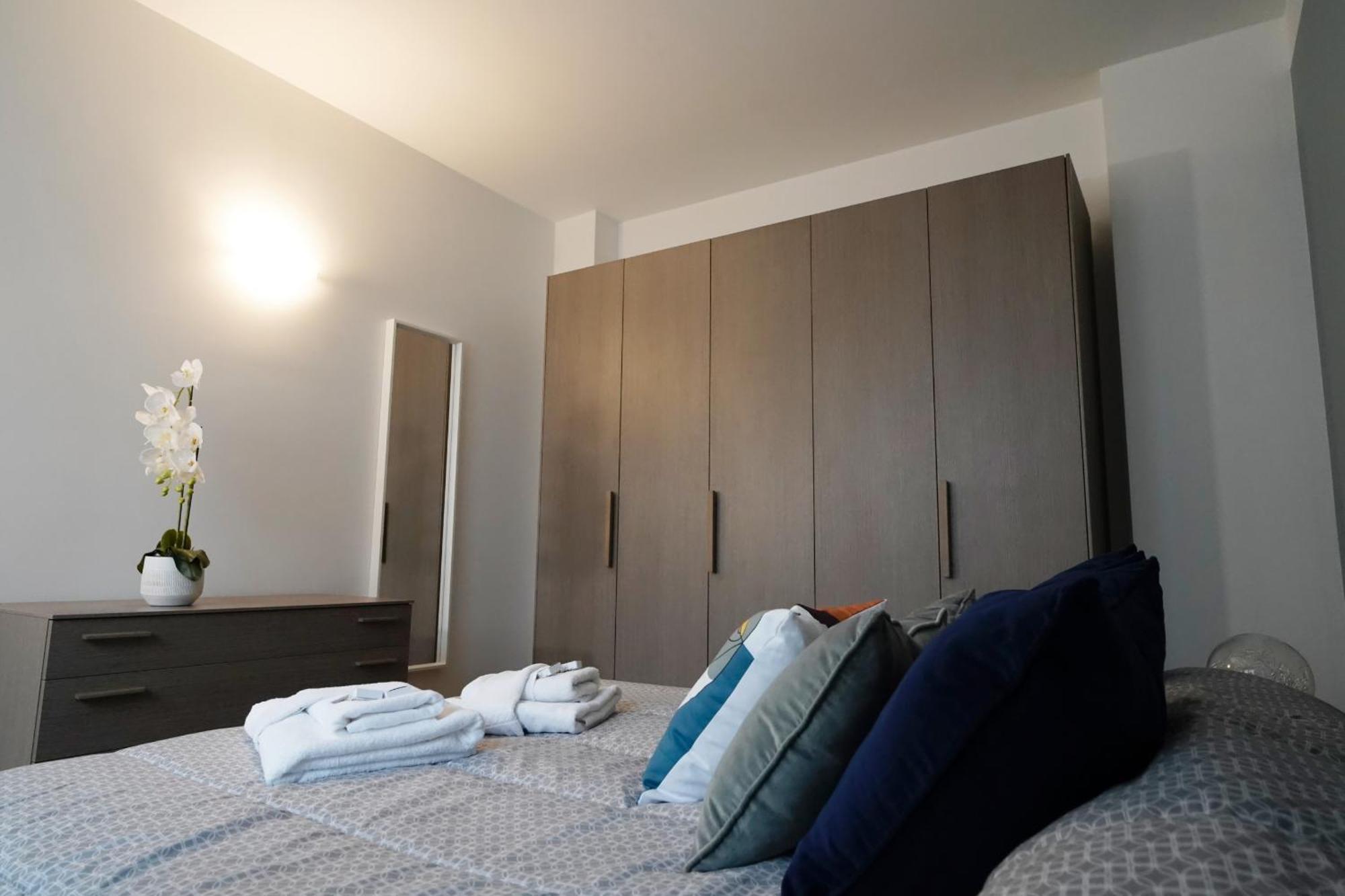 Apartment Rentopolis - Palazzo Candiani Milan