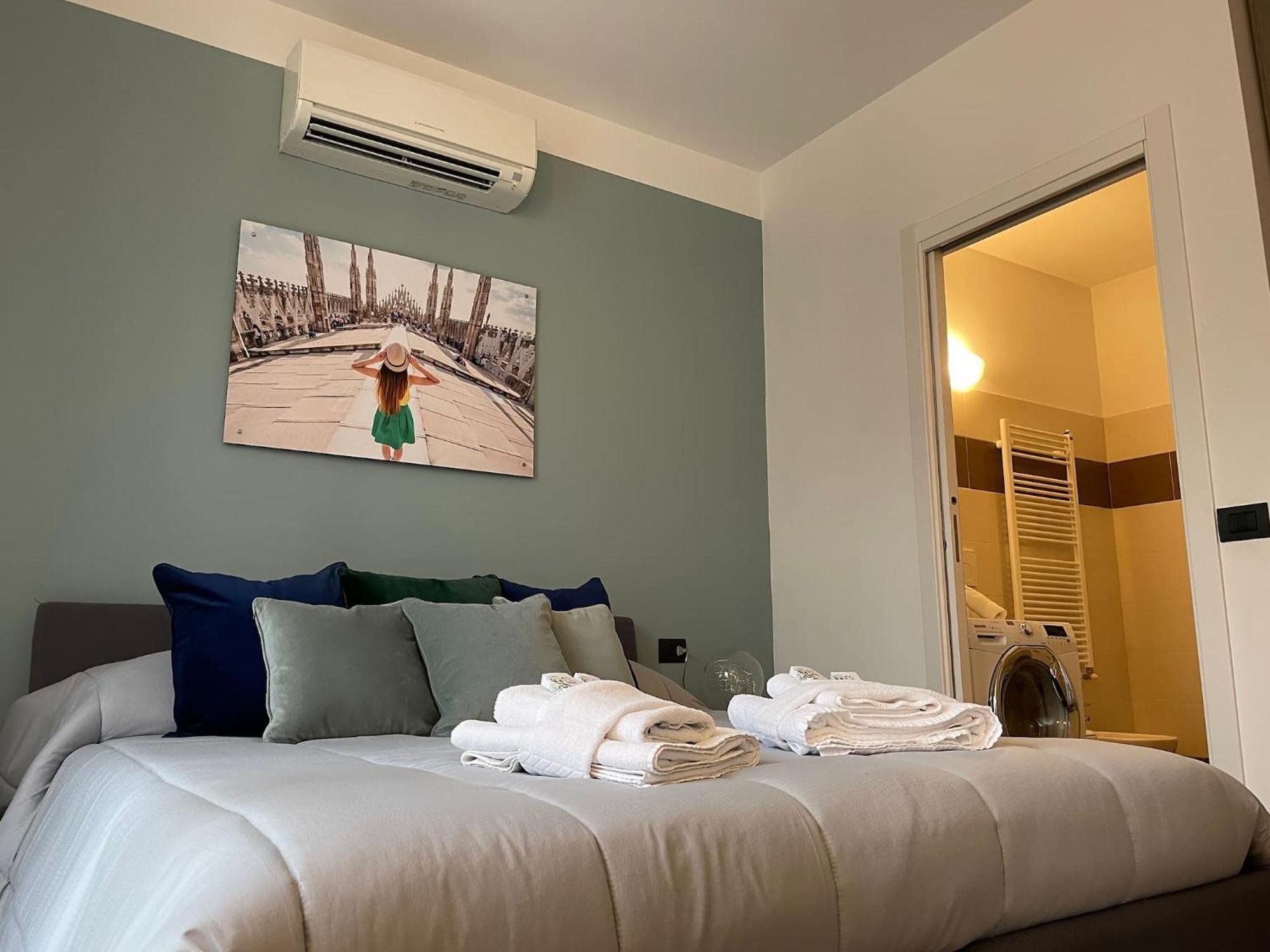 Apartment Rentopolis - Palazzo Candiani Milan