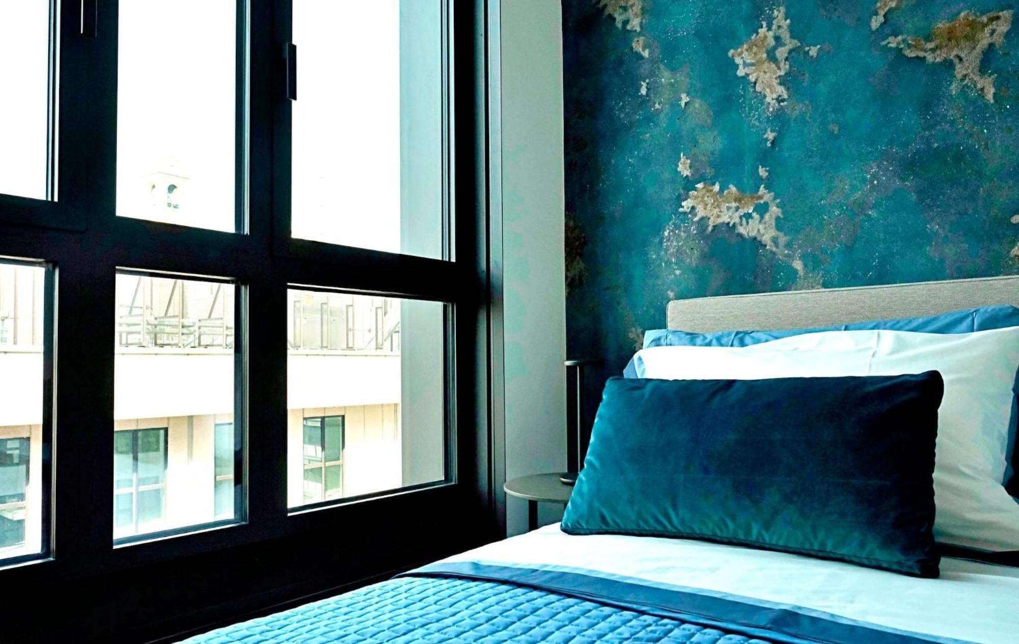 Apartment San Babila Tower With Panoramic Terrace Overlooking Duomo By Rentopolis Milan