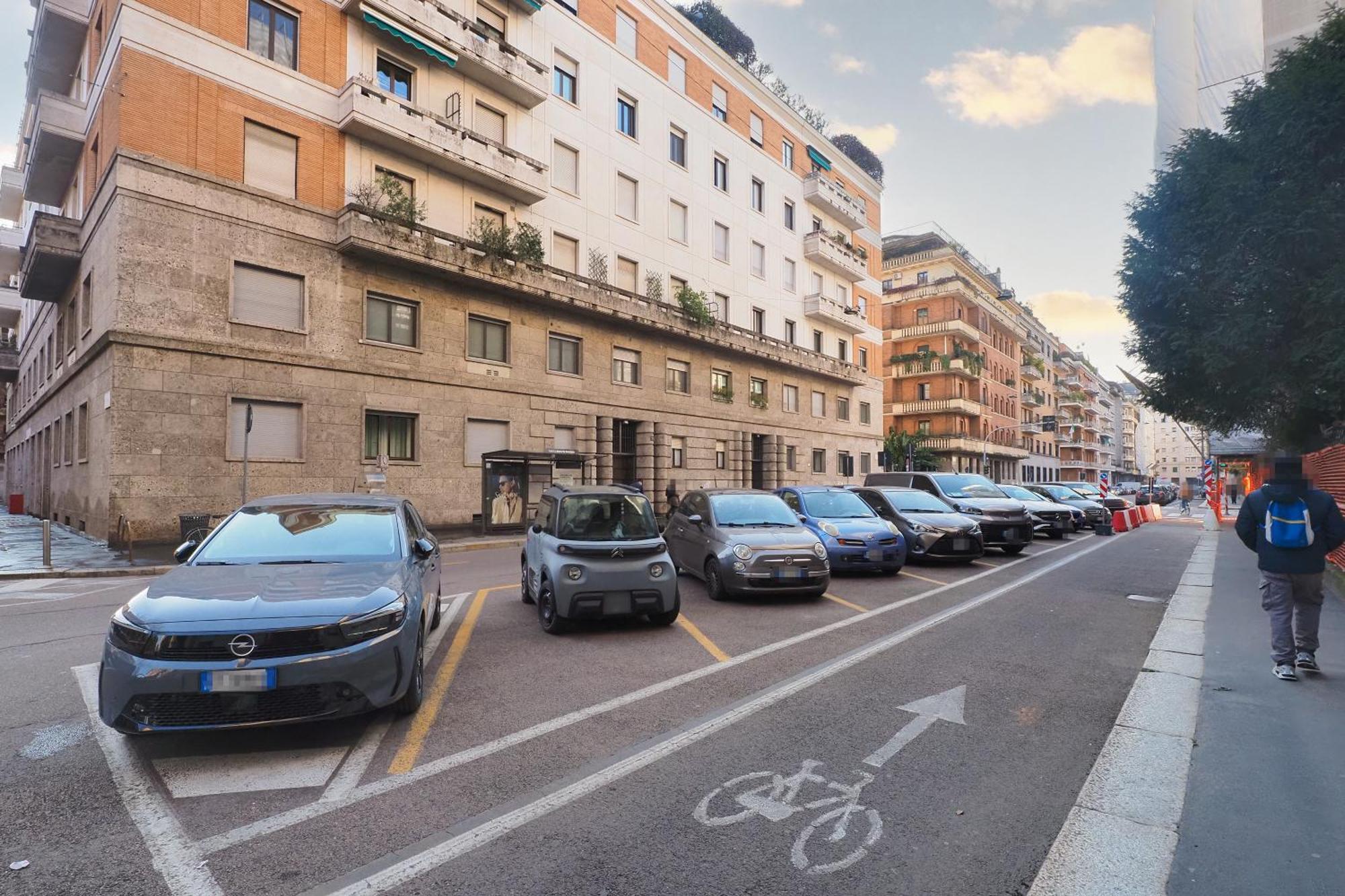 Porta Nuova * Milão