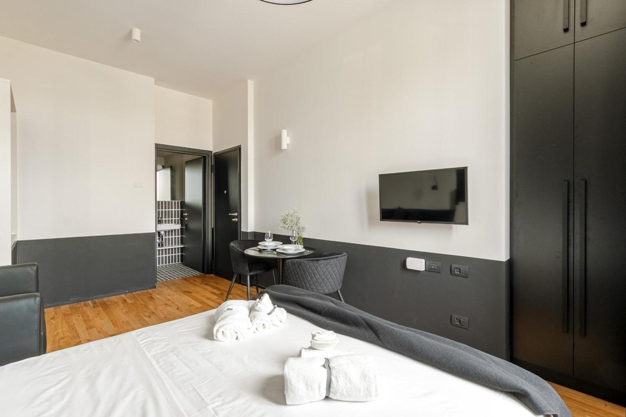 Palazzo Quantum 1 * Milan