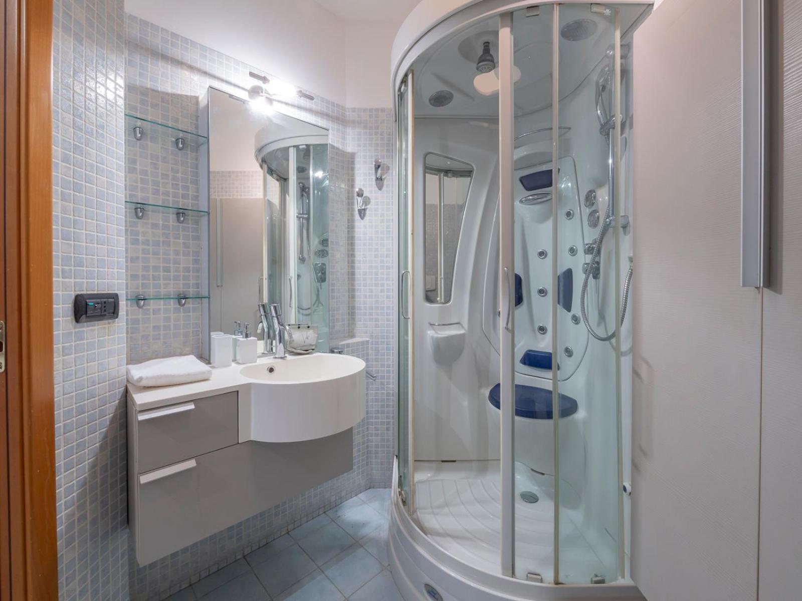 Apartment I Host - Savona 127