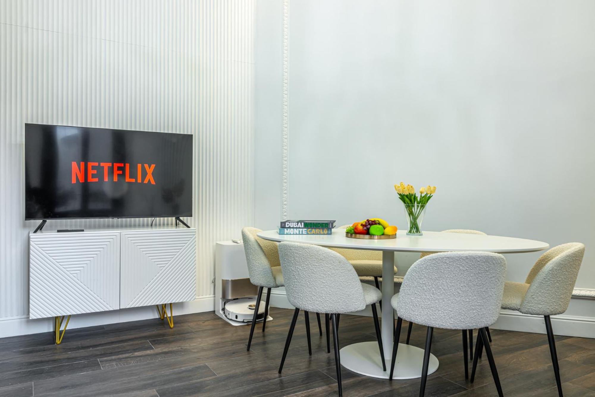 Station, Luxury & Modern With Comfort! Apartment Milan