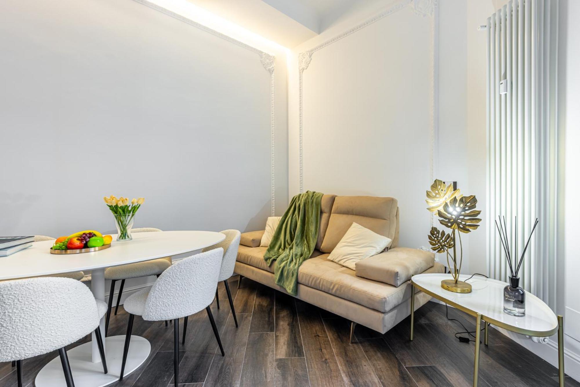 Apartment Station, Luxury & Modern With Comfort! Milan
