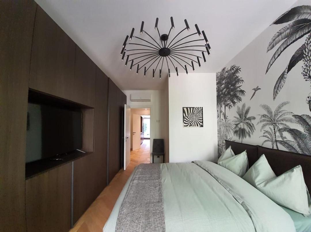 Jasmine Garden Apartment *