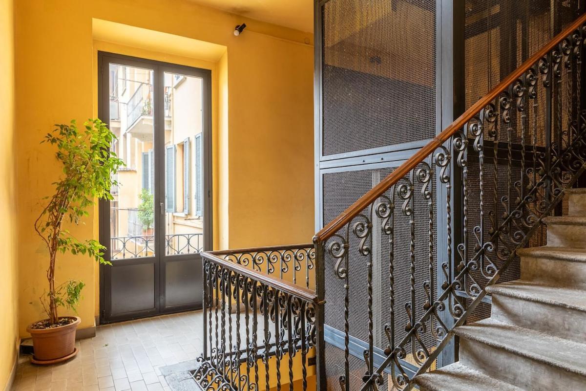 888 - 100mt M1 Pasteur Apartment Milan
