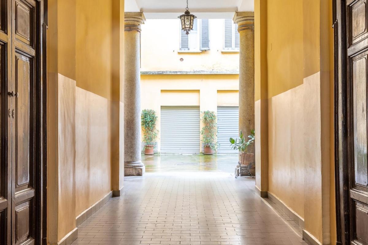 888 - 100mt M1 Pasteur Apartment Milan