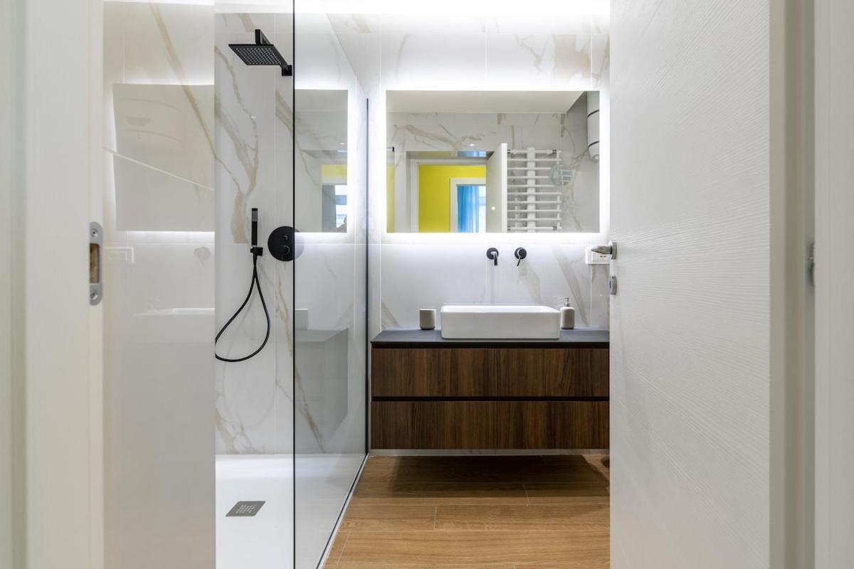 888 - 100mt M1 Pasteur Apartment *