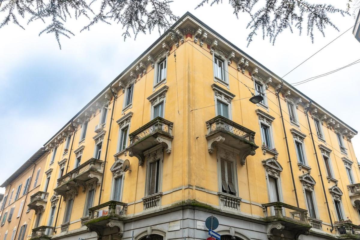 888 - 100mt M1 Pasteur Apartment *
