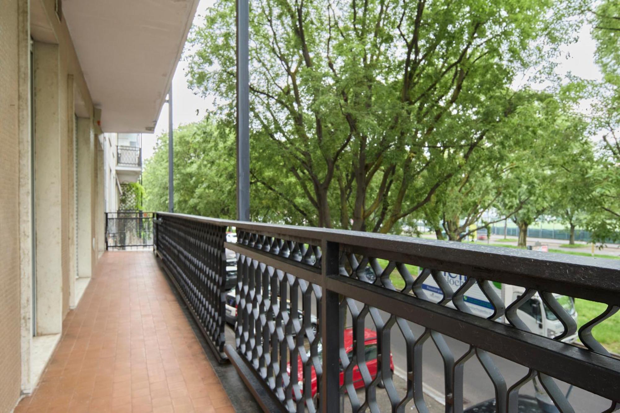 Apartment New Elegant In Milan