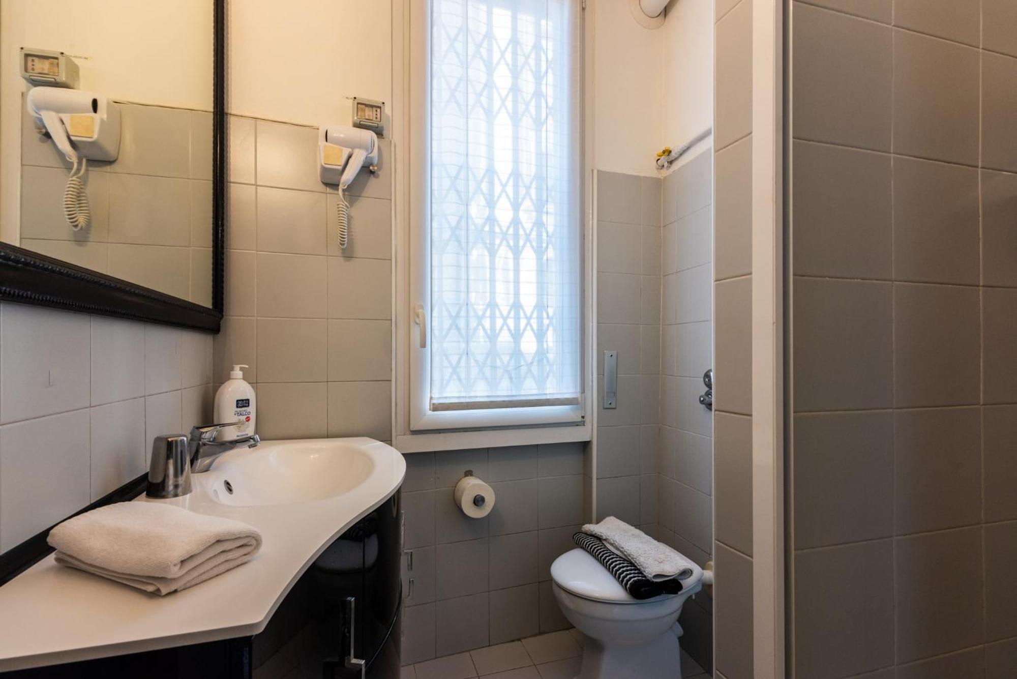 Duomo Penthouse Milan, Terrace, Park, 8 Bed Holiday home *