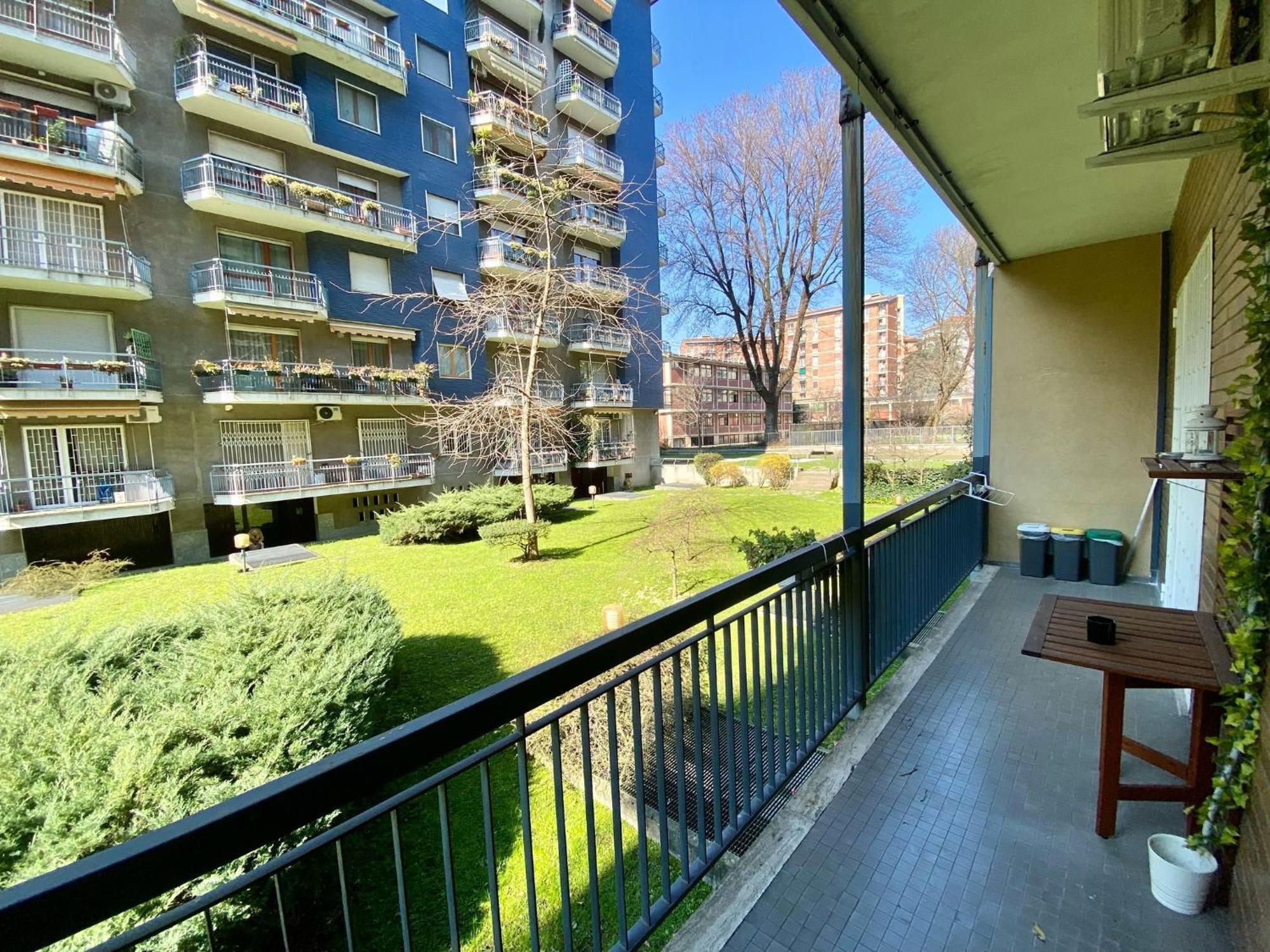 M1 Gambara Balcony *
