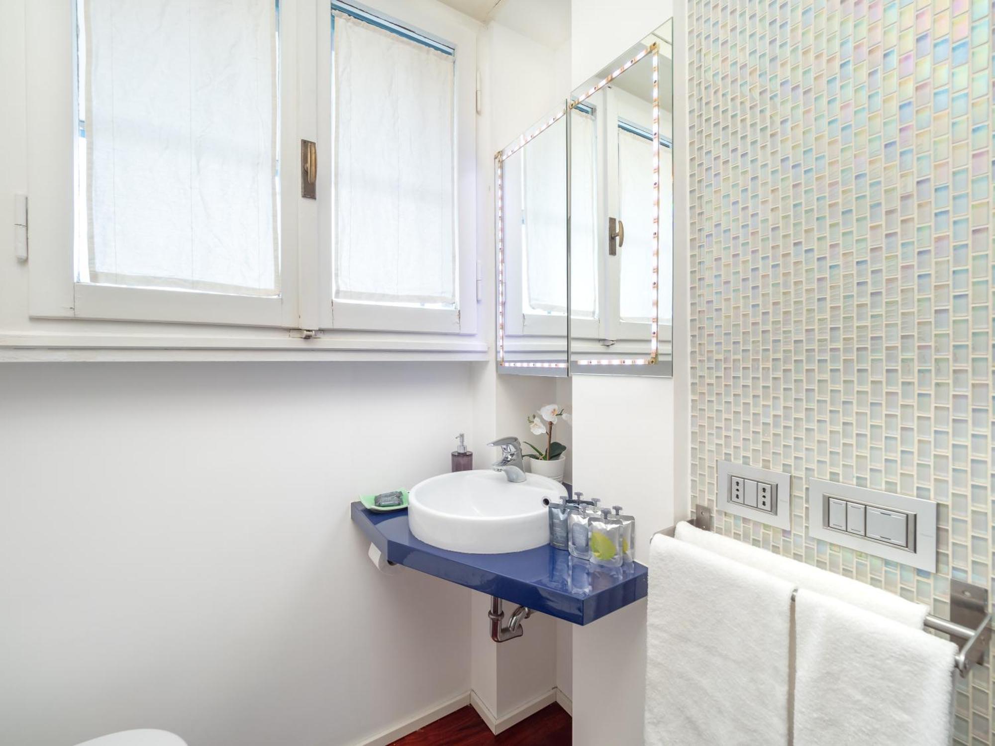 Vigliani Apartment *