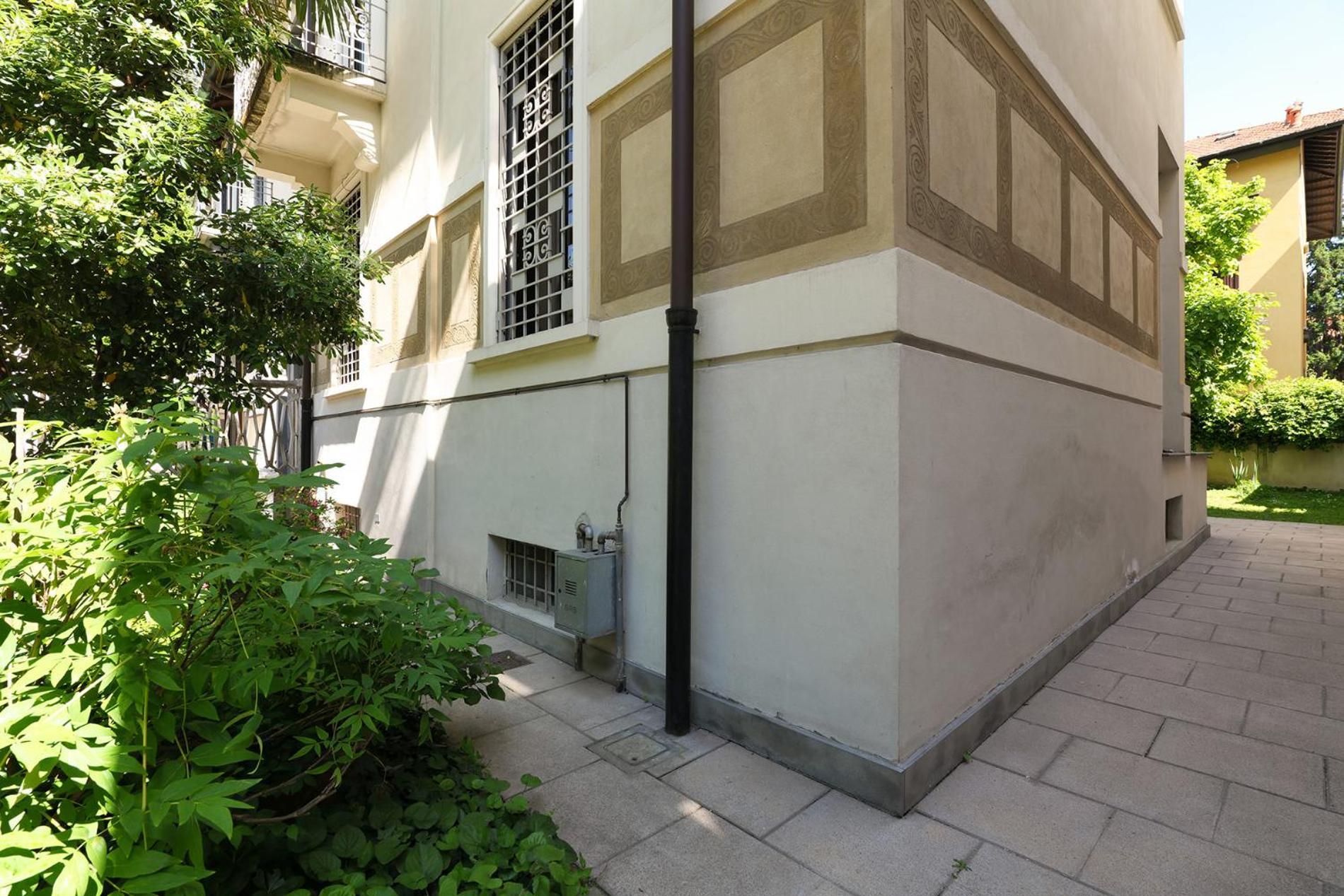 Villa Frascati With Garden - City Life Apartment