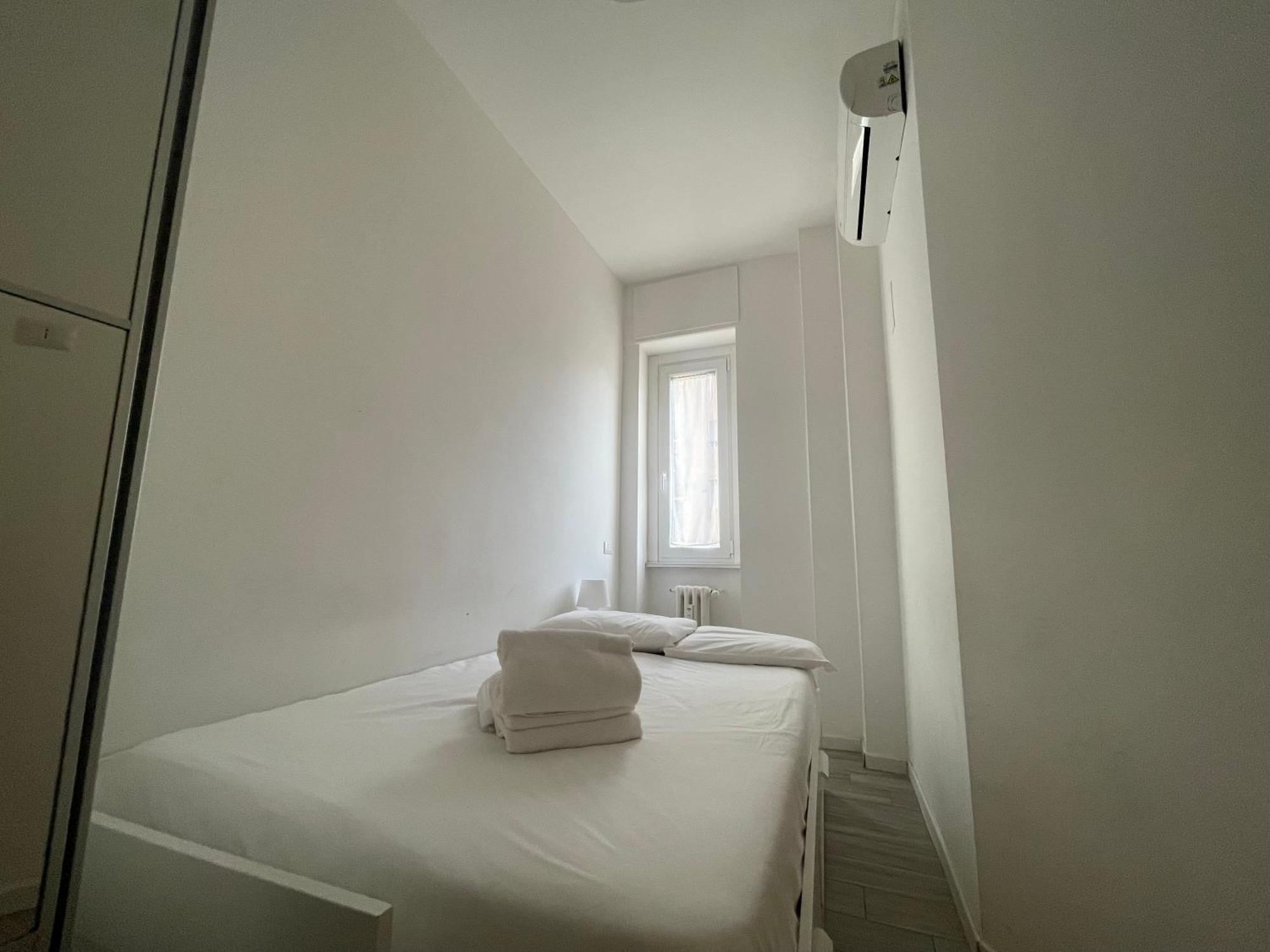 Appartamento Gardone - Ampio Con 2 Da Letto - Comodo Per Duomo! *