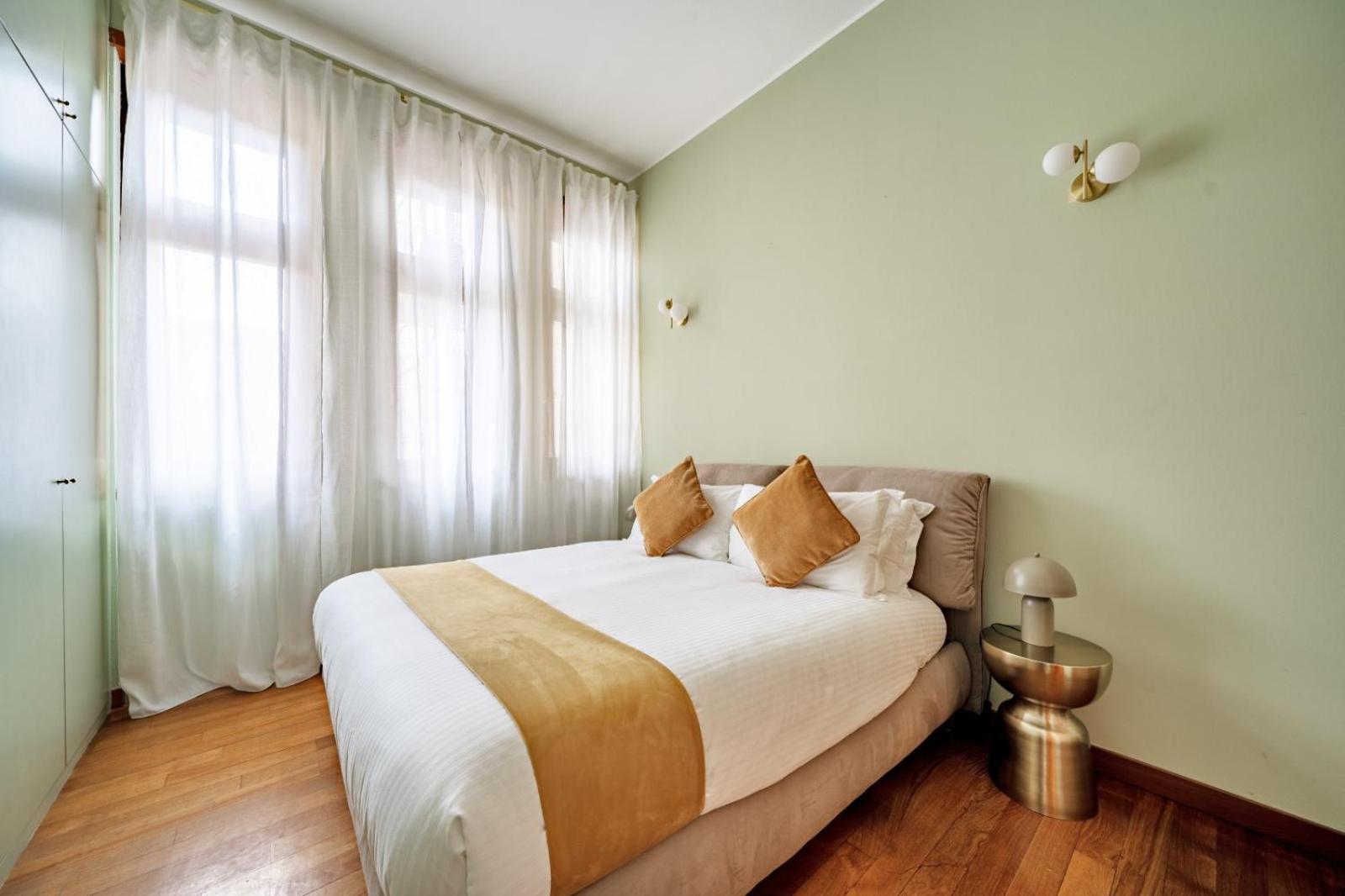 Apartment Heart Duomo Missori Milan