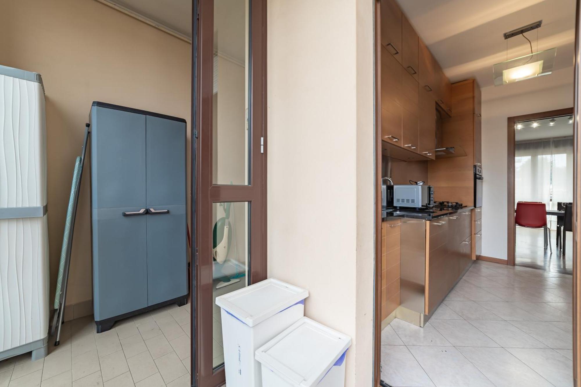 10 Minutes From Bocconi, Elegance And Comfort Apartamento Milão