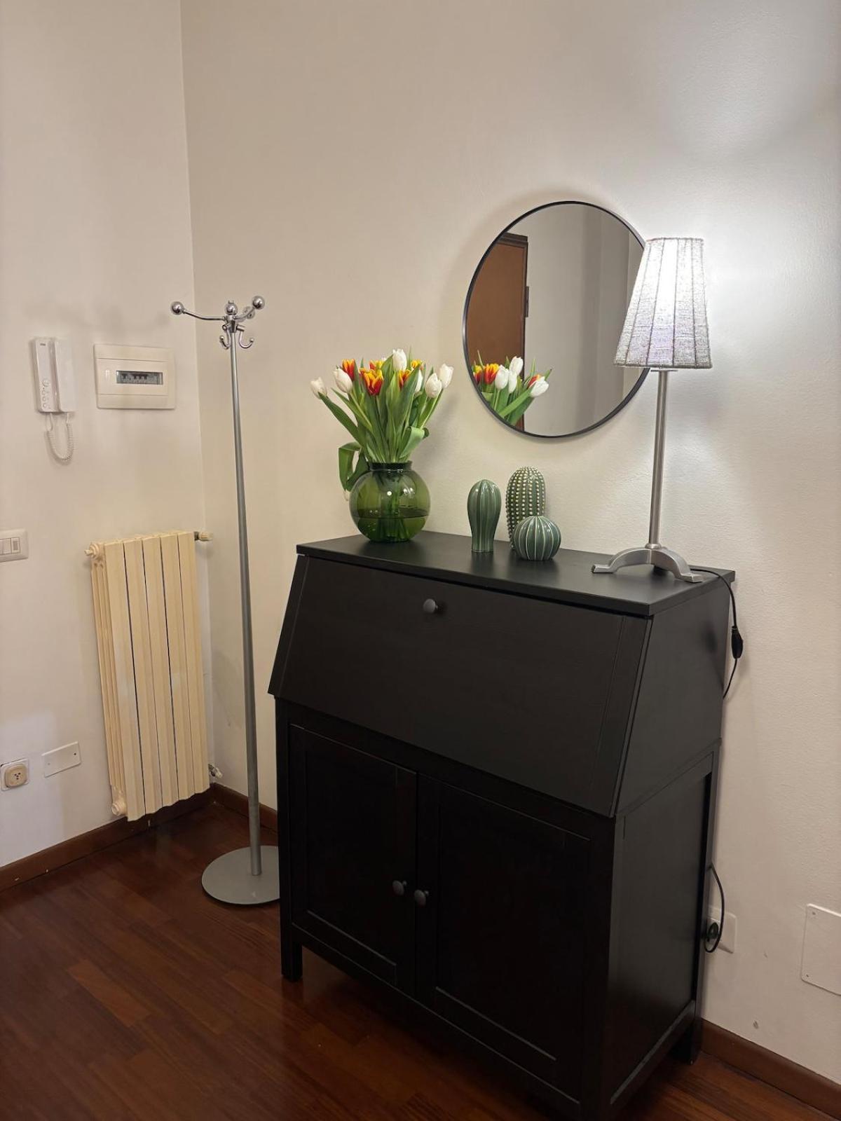 Large Cozy In Porta Romana - Ied *