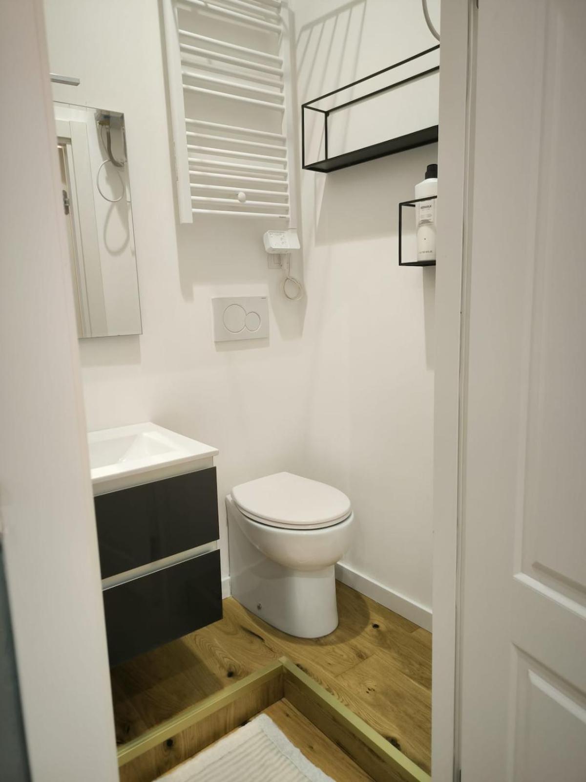 Apartment Luxury Center Metro Rossa Porta Venezia Milan