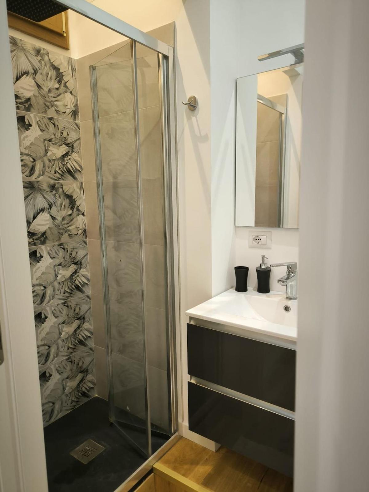 Apartment Luxury Center Metro Rossa Porta Venezia Milan