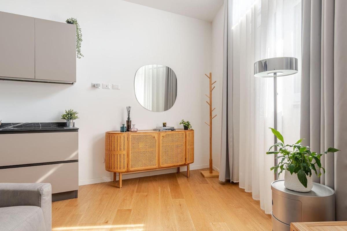 Apartment Charming Loft With Free Parking - Rho Fiera, Duomo, San Siro, Certosa