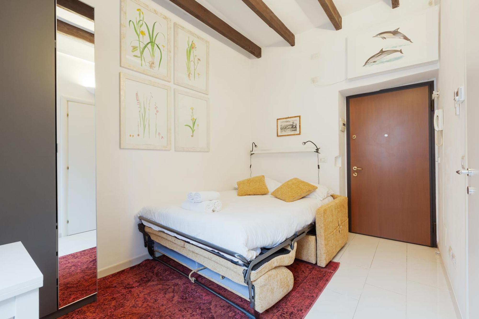 Apartment Porta Genova - Navigli - Monolocale Milan