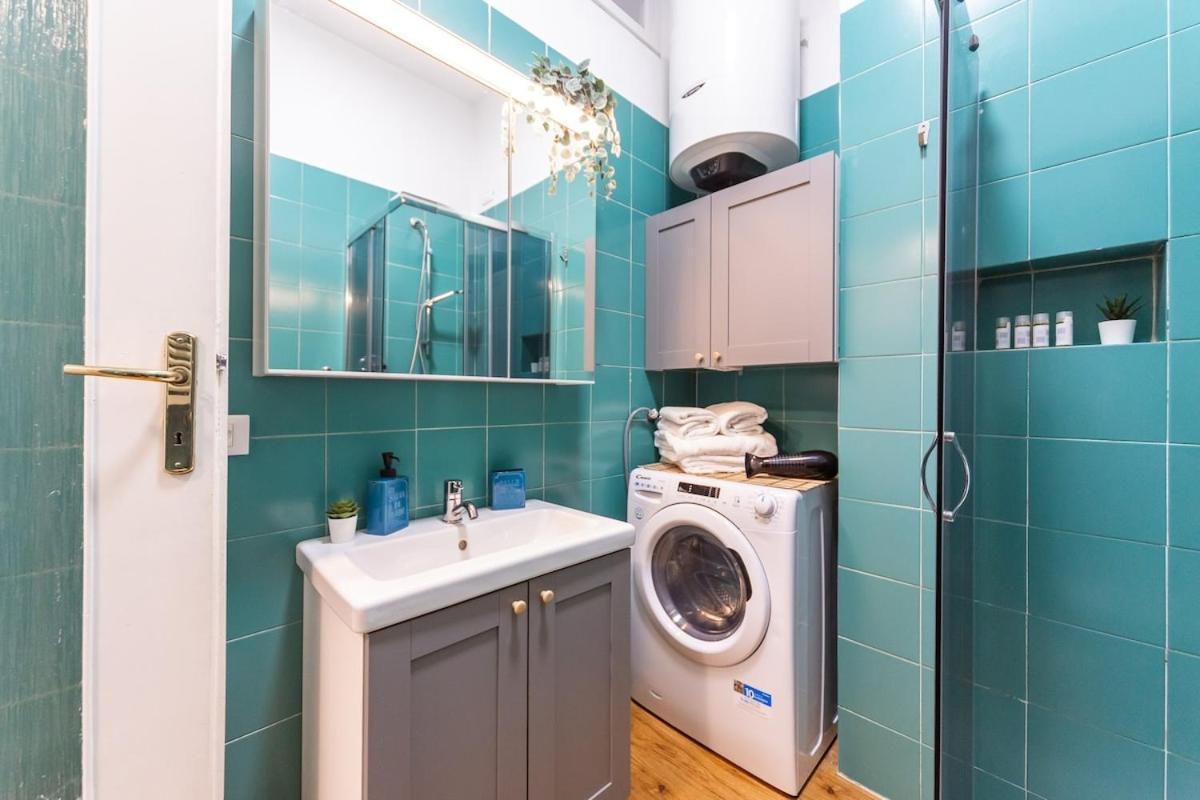 Station 10 Minutes Mini Loft 4 Pax Check In H24 *