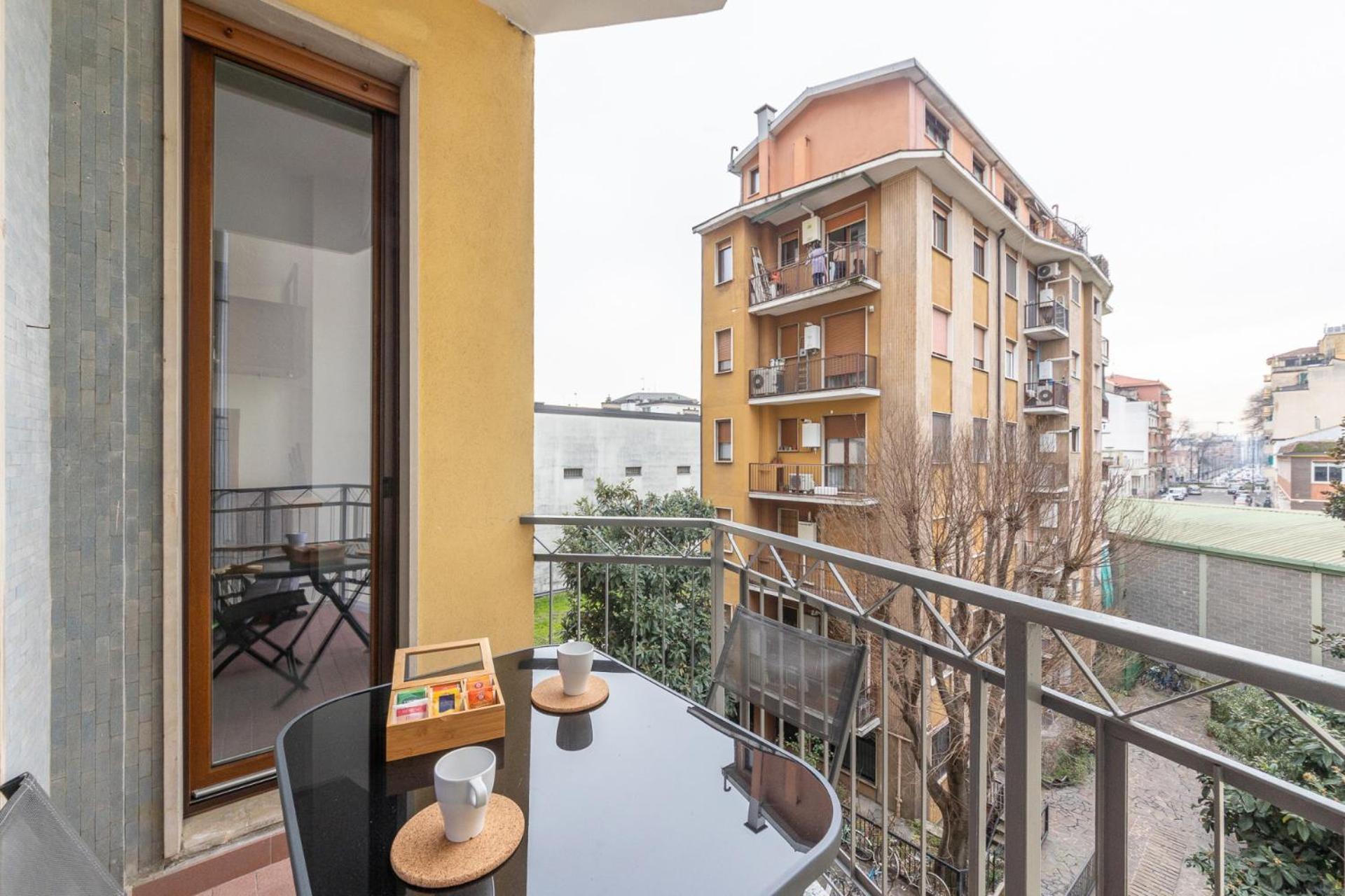 Modern And Comfortable In Cenisio Area * Milan