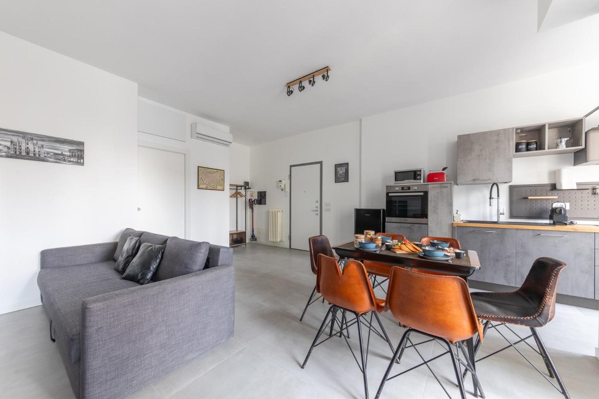 Modern And Comfortable In Cenisio Area Milan
