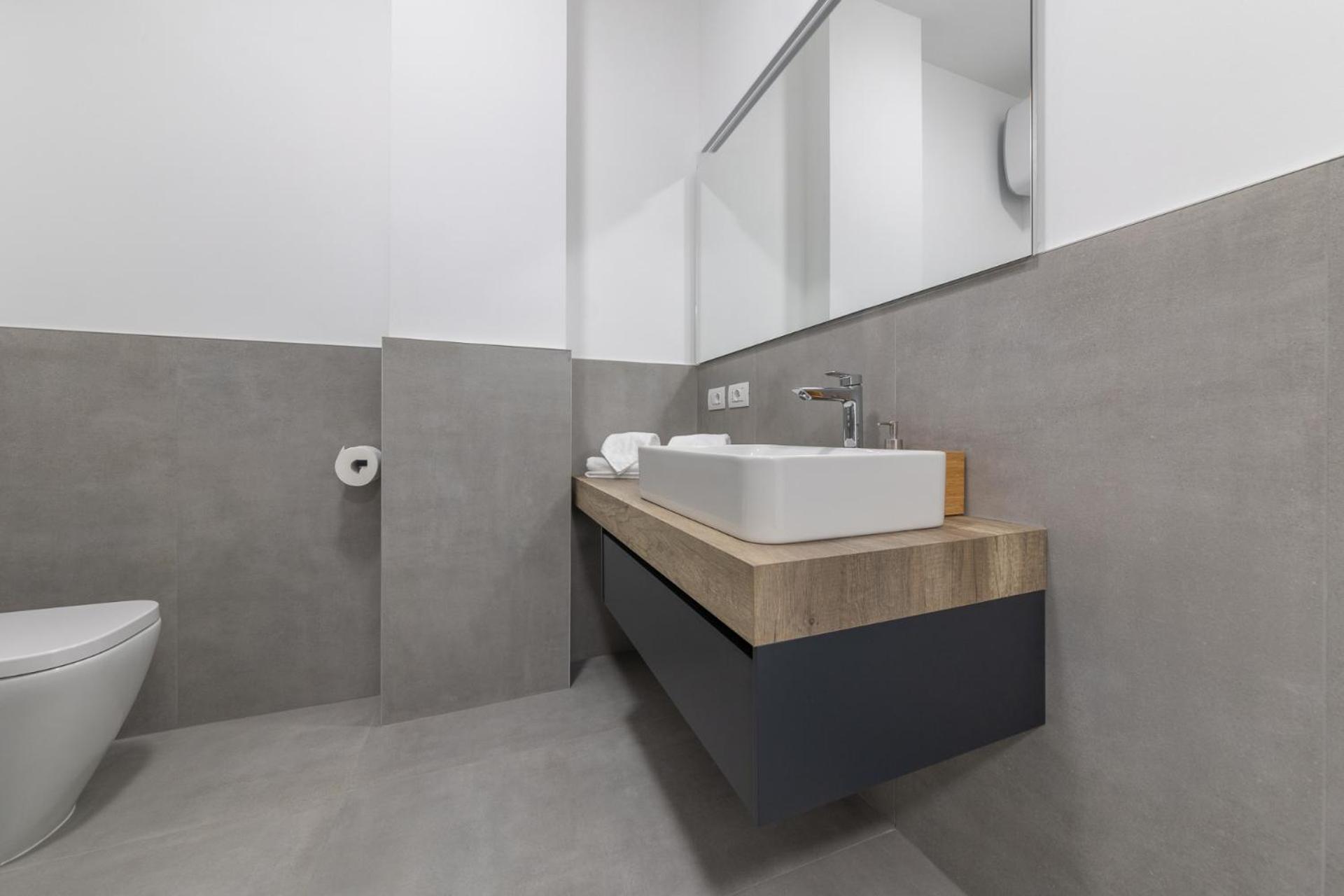 Modern And Comfortable In Cenisio Area Apartment *