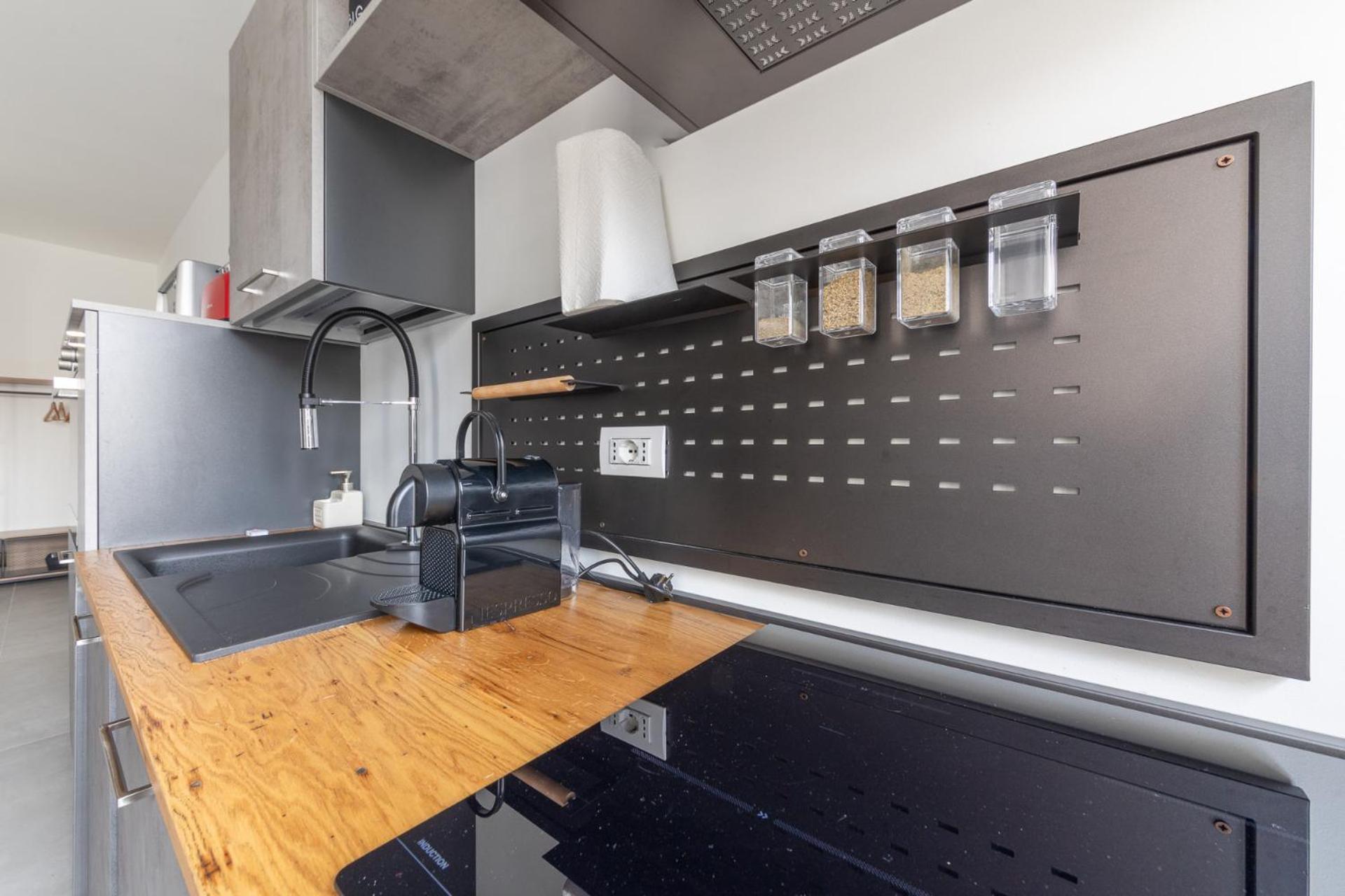 Modern And Comfortable In Cenisio Area