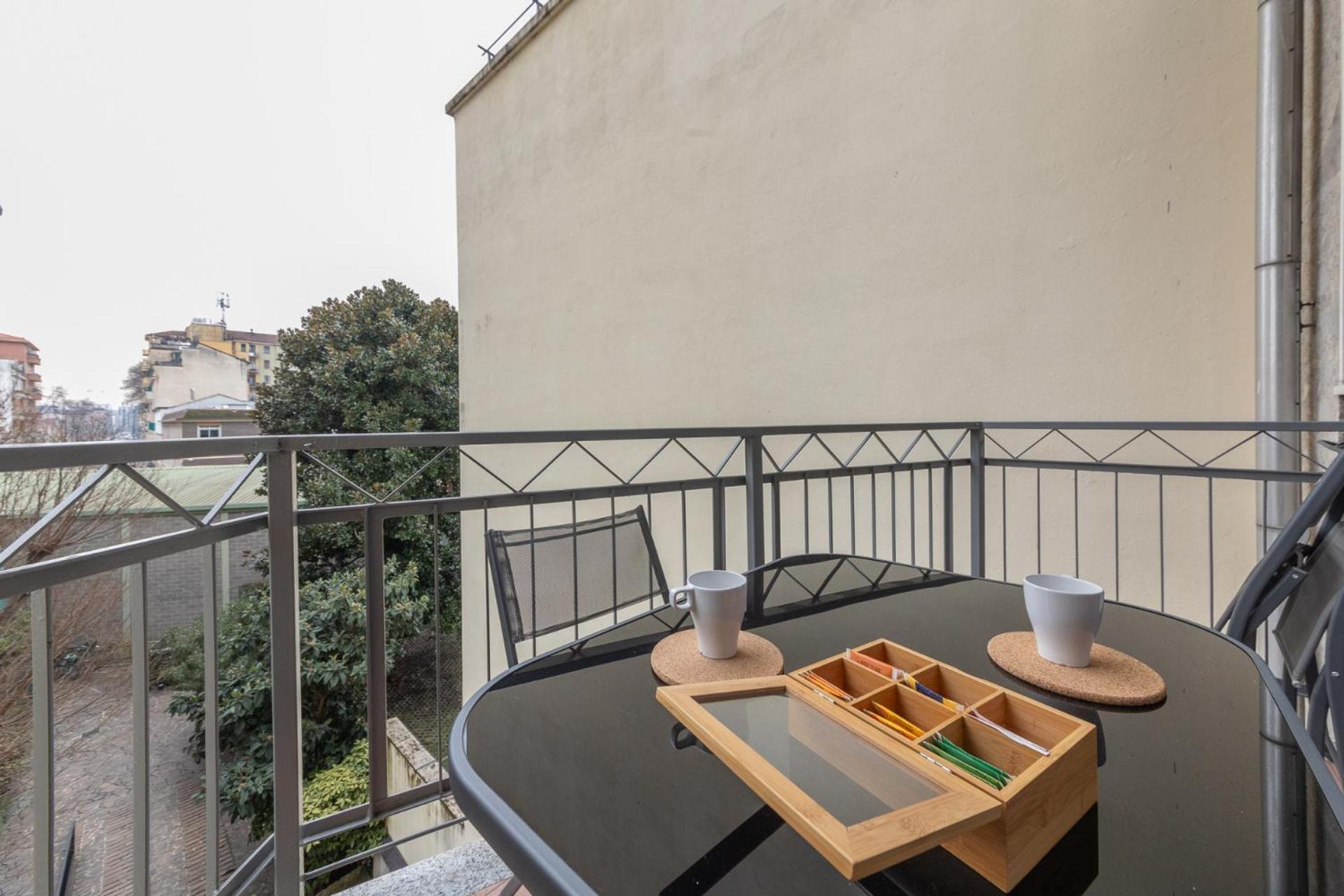 Modern And Comfortable In Cenisio Area Apartment Milan