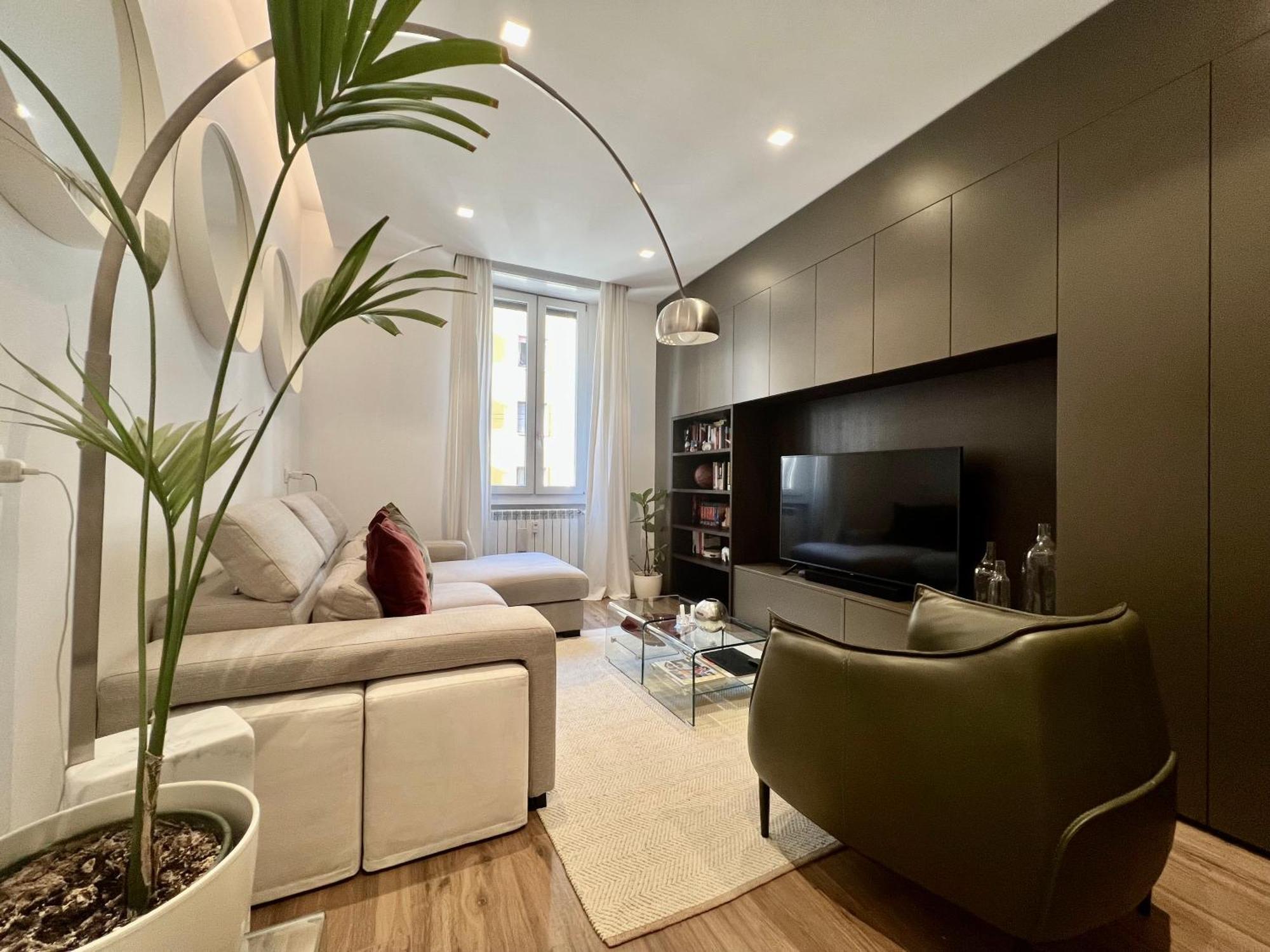 Big Luxury - California M4 Apartment Milan