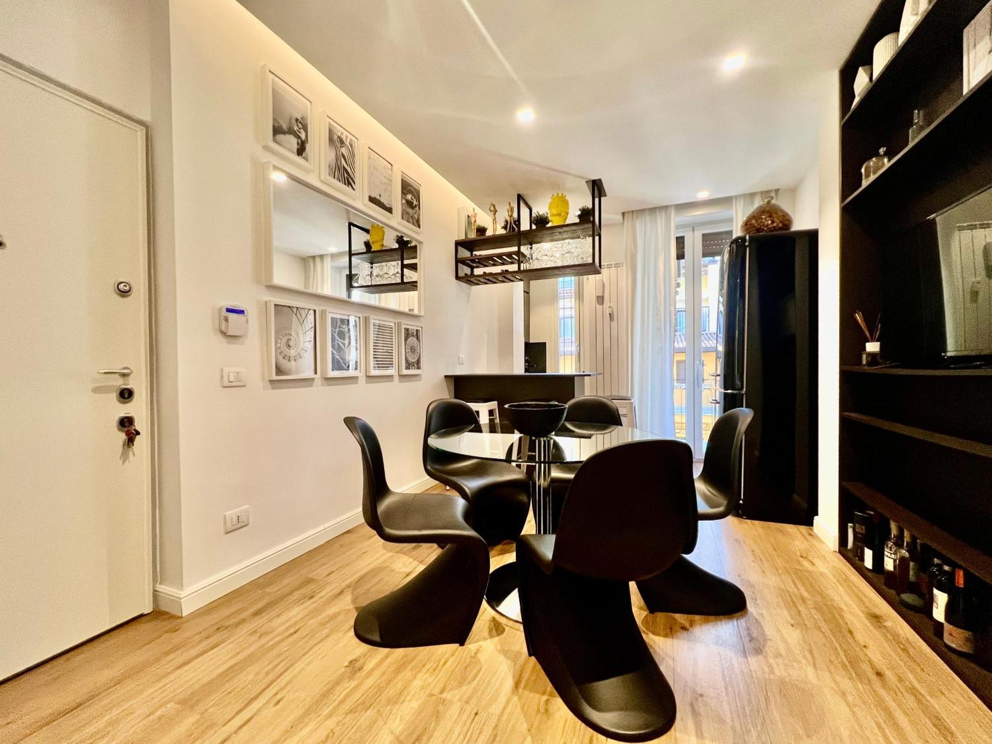 Big Luxury - California M4 Apartment
