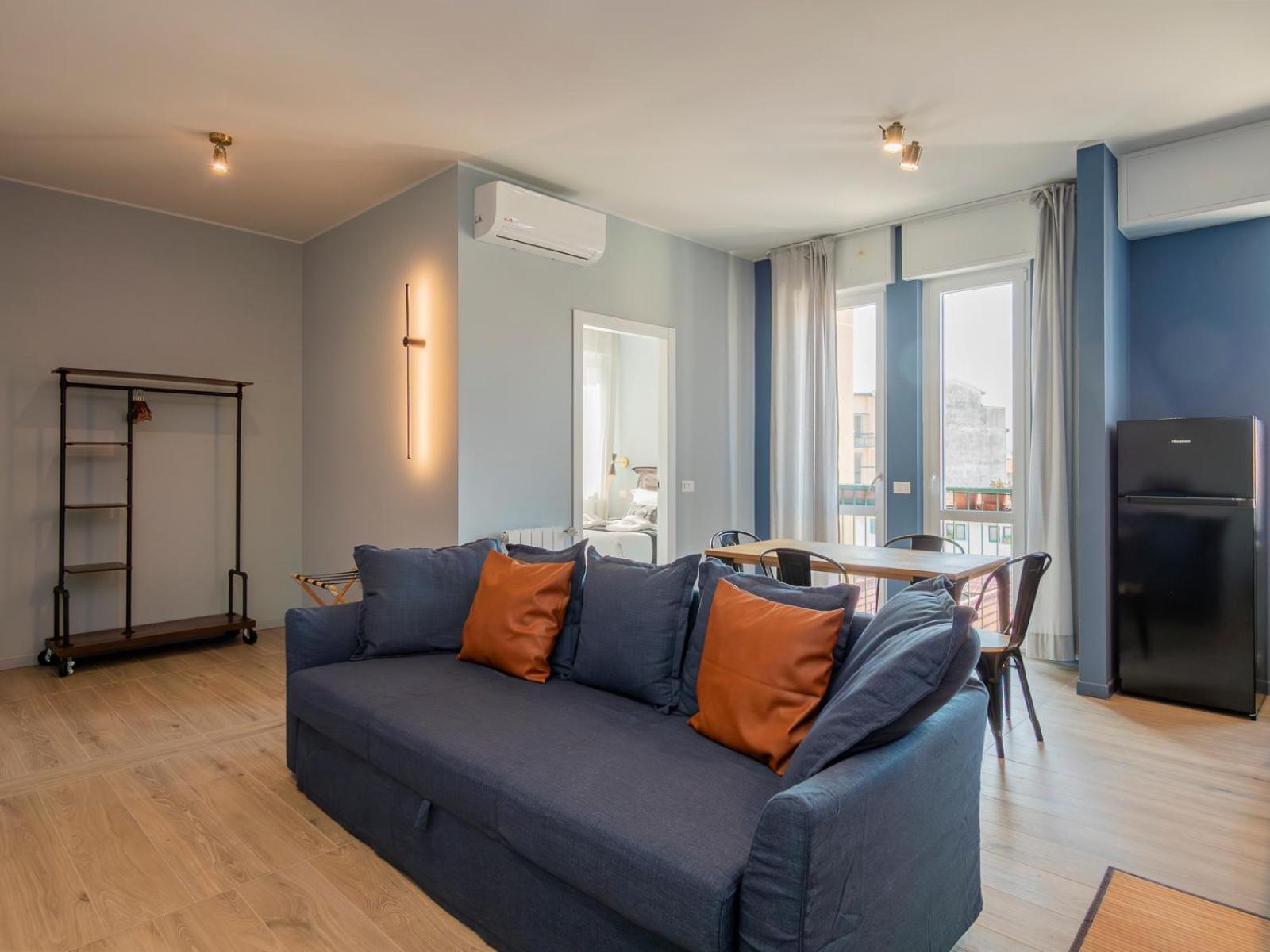 New Two-room A Stone's Throw From The M3 Metro Apartment Milan