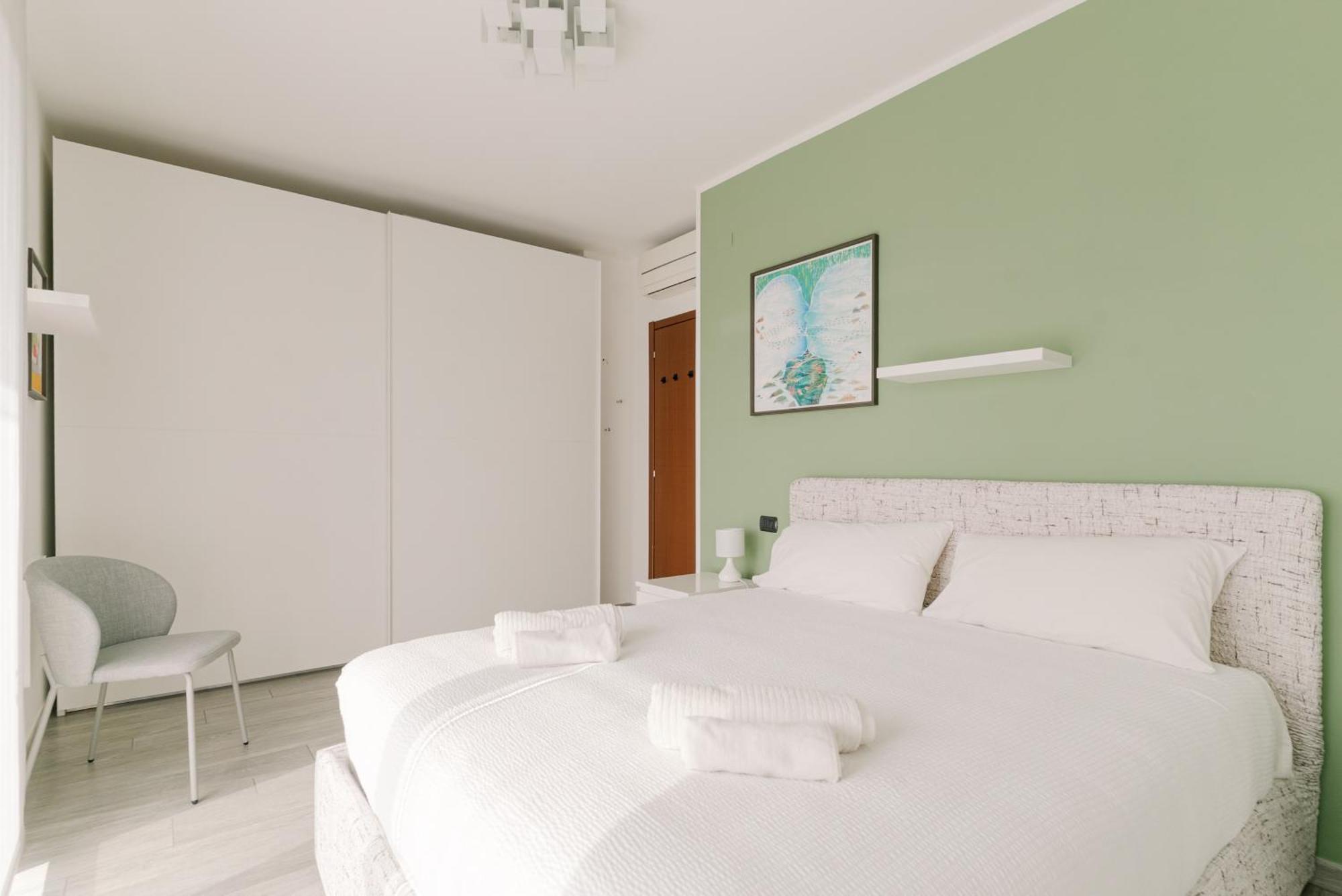 Precotto - G Pirelli - Bilocale Con Ampio Balcone Apartment *