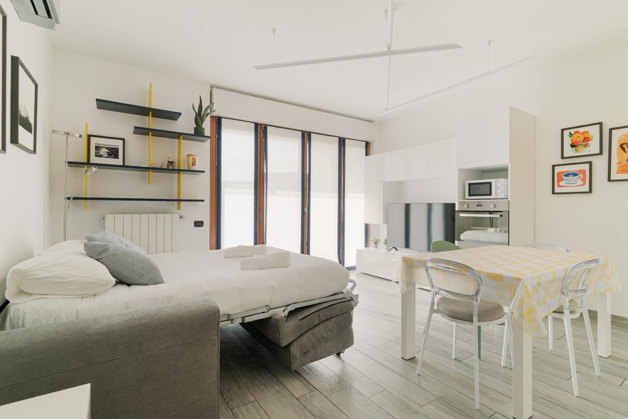 Precotto - G Pirelli - Bilocale Con Ampio Balcone Apartment