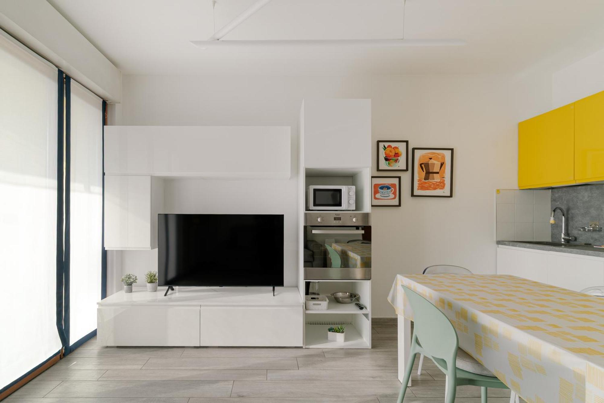 Precotto - G Pirelli - Bilocale Con Ampio Balcone Apartment Milan
