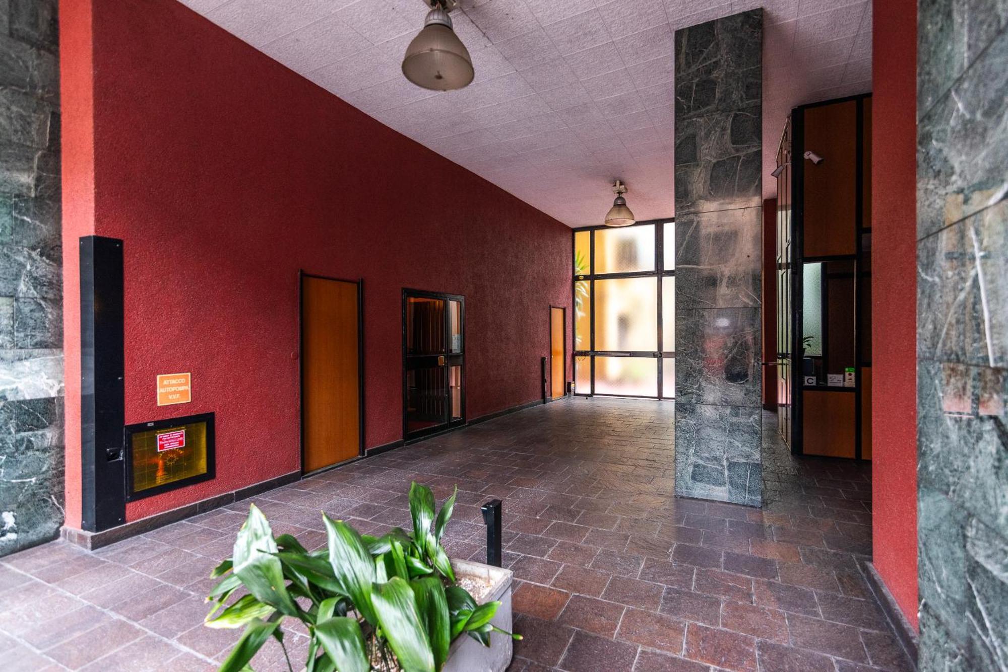 Audrey Flat - Stazione Apartment Milan