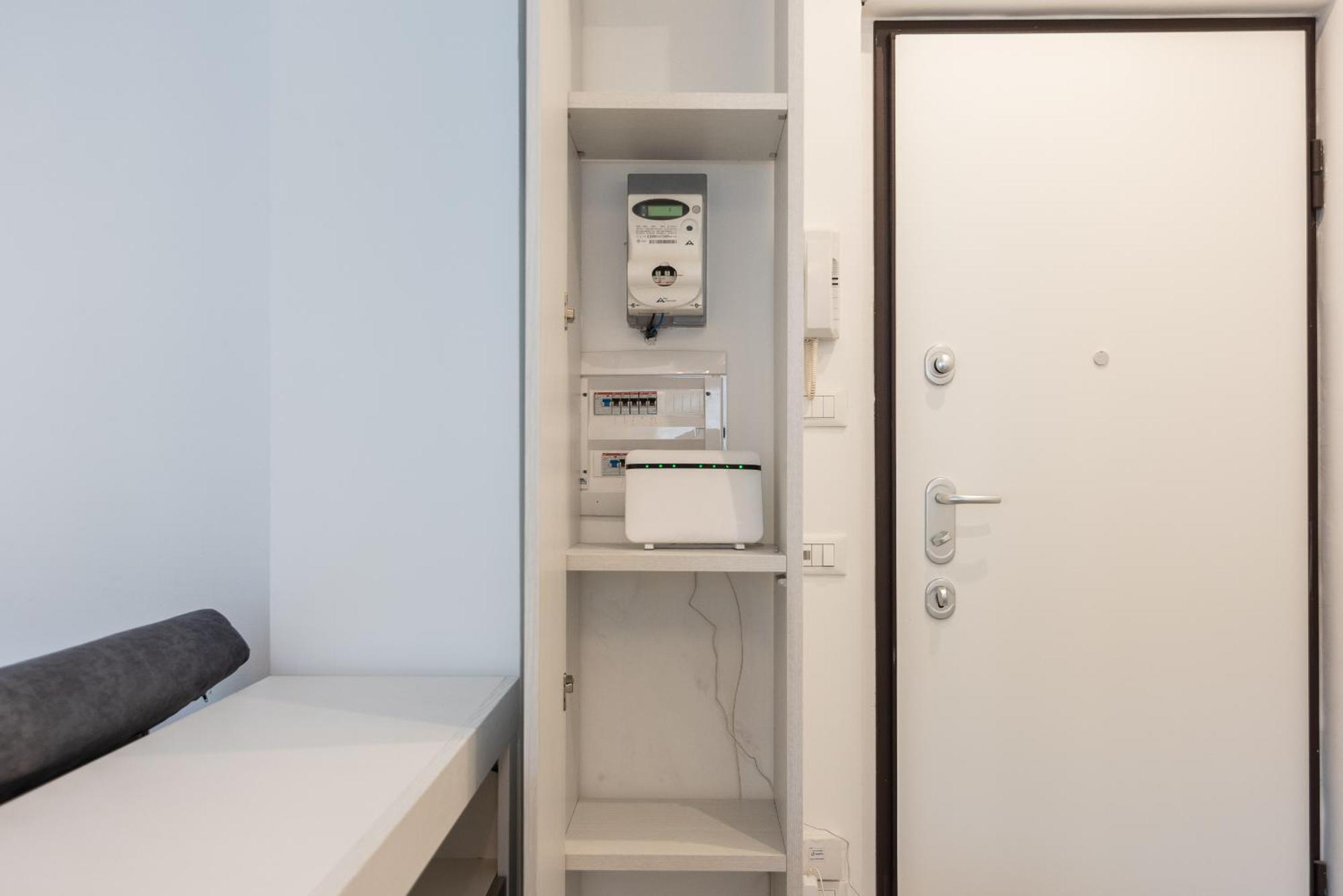 Audrey Flat - Stazione Apartment Milan