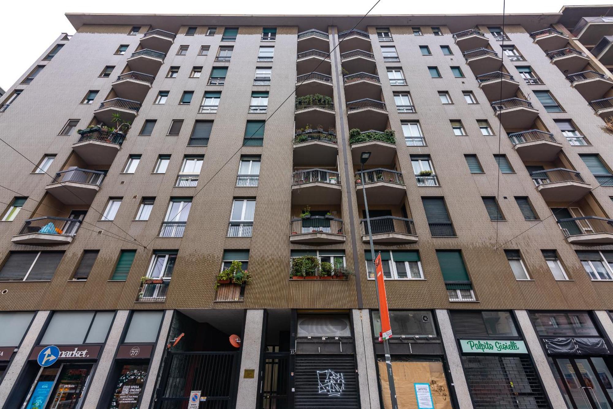 Audrey Flat - Stazione Apartment Milan