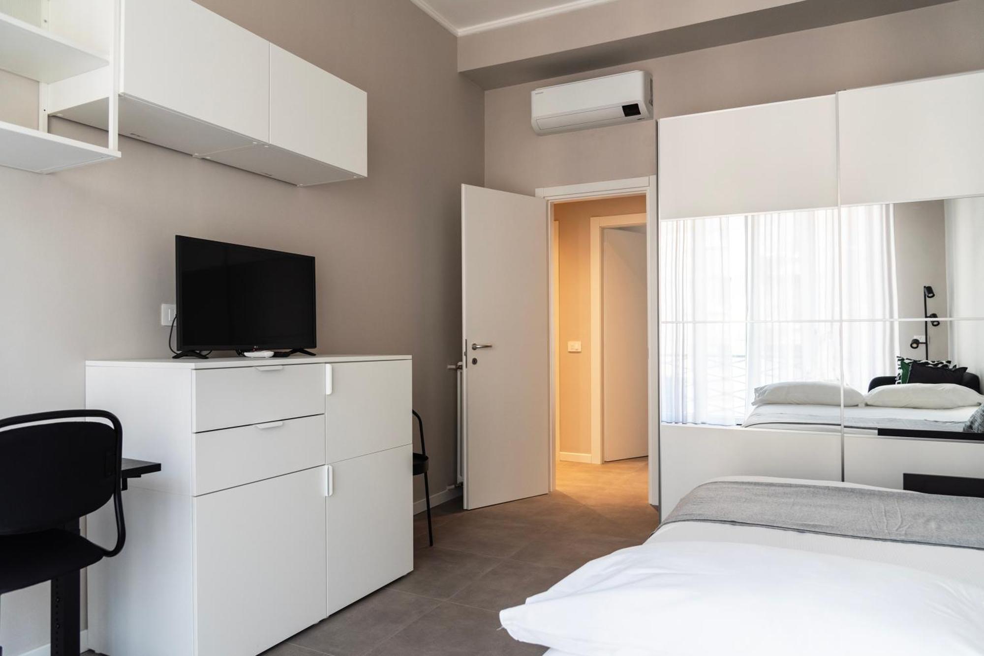Youhosty - 3 Bedroom Citta Studi Apartamento