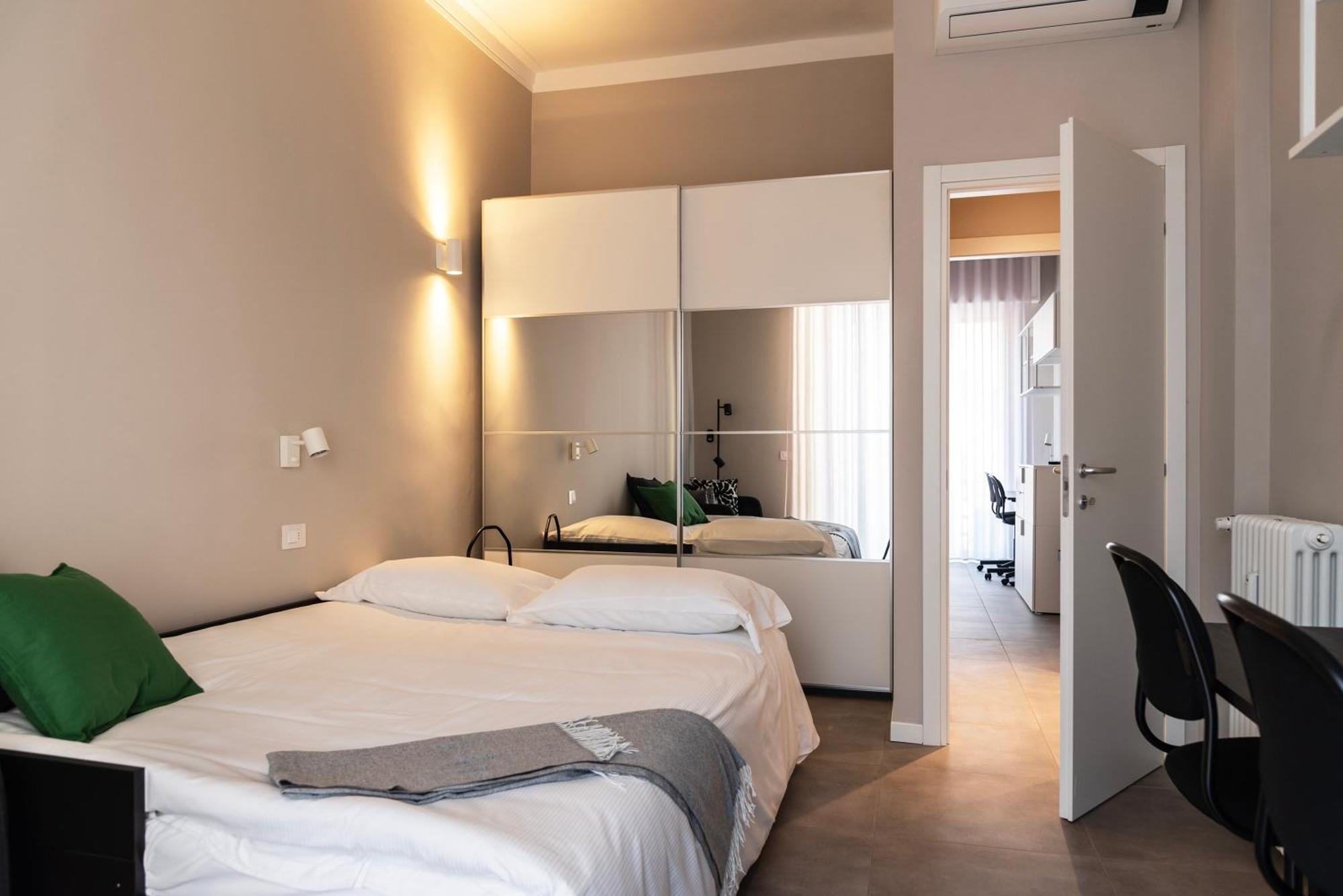 Apartamento Youhosty - 3 Bedroom Citta Studi Milão