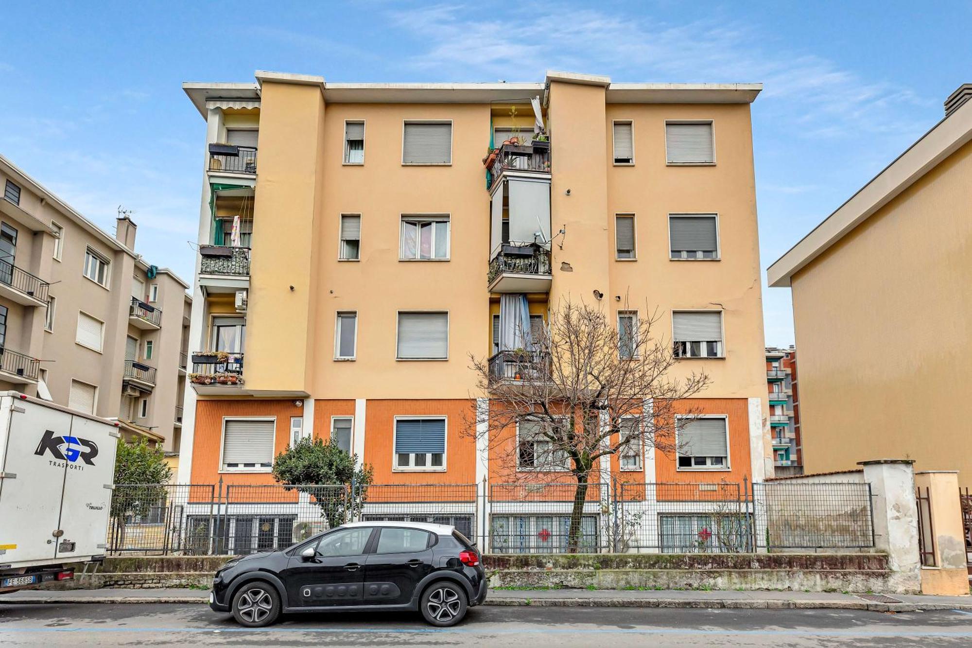 Alessia's Flat - Affori Centro Apartment Milan